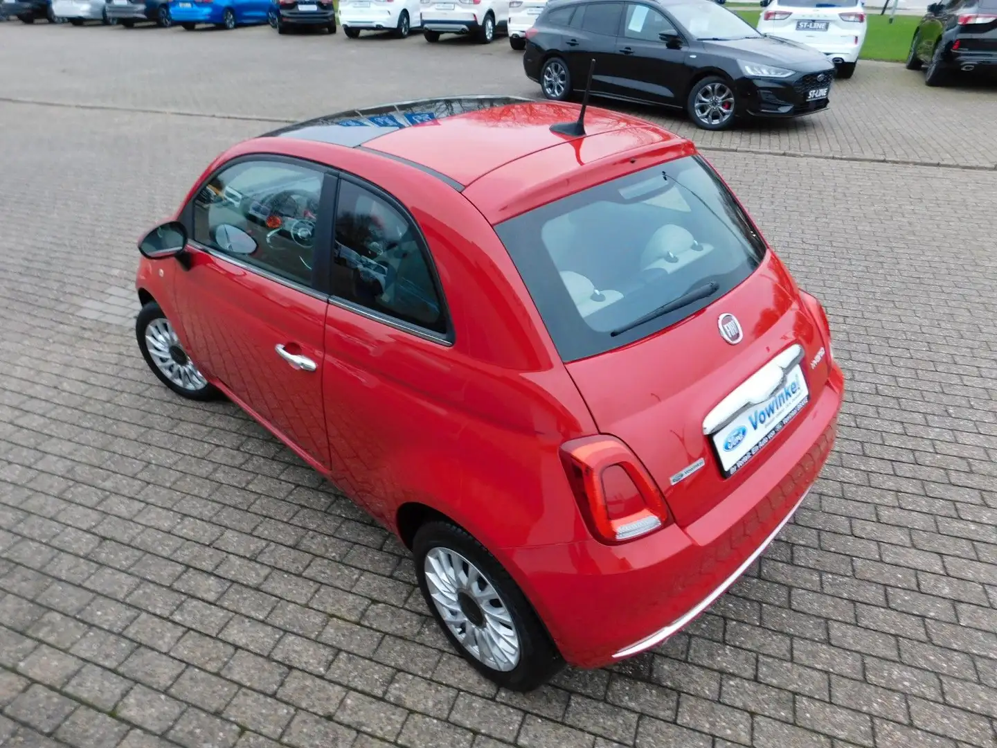 Fiat 500 DolceVita 1.0 MHEV+GRA+DAB+BT+Pano+KL+AllwRe Rood - 2