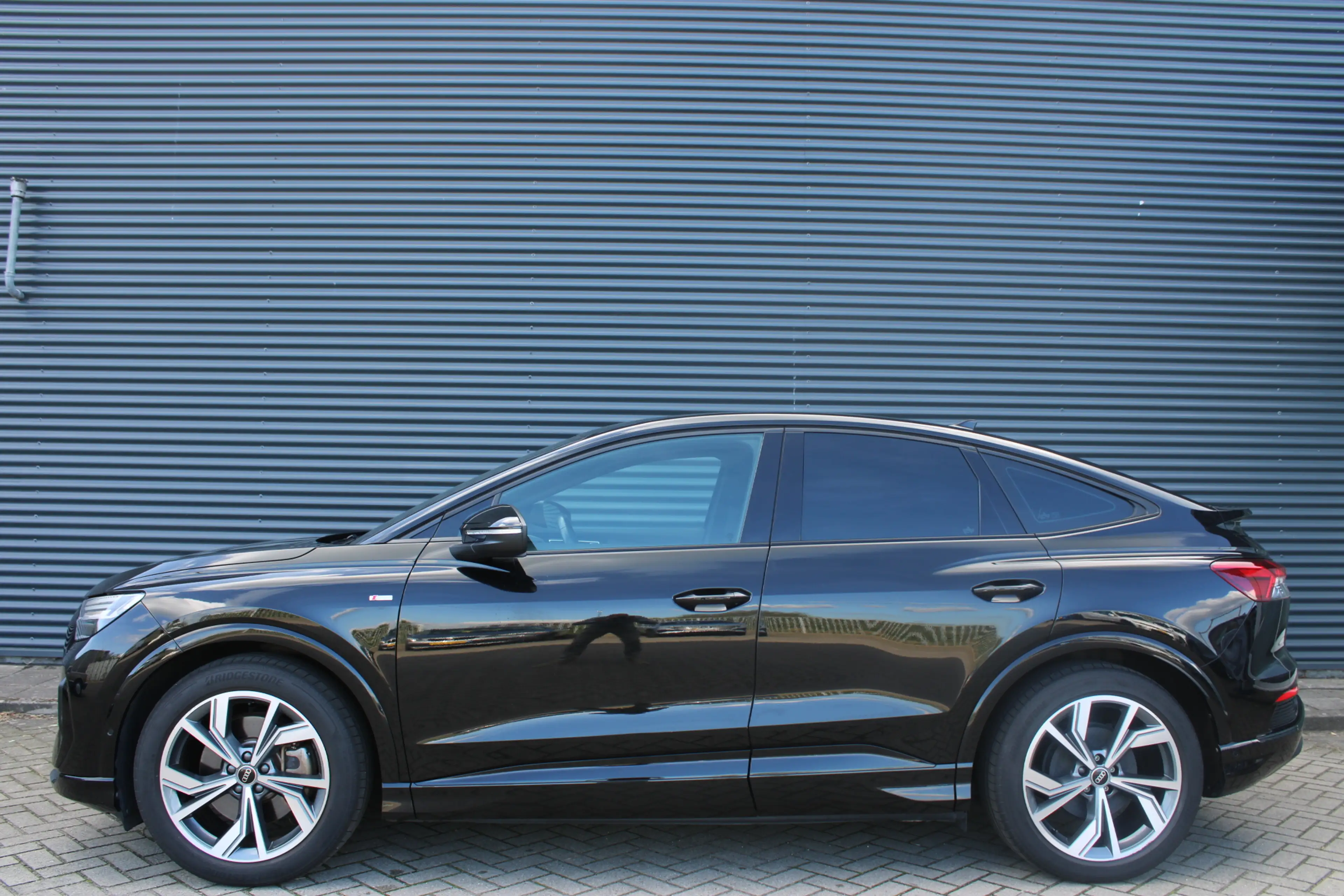 Audi Q4 e-tron Sportback 40 S-Line 77 kWh Camera Sonos Adaptive-c — photo 2