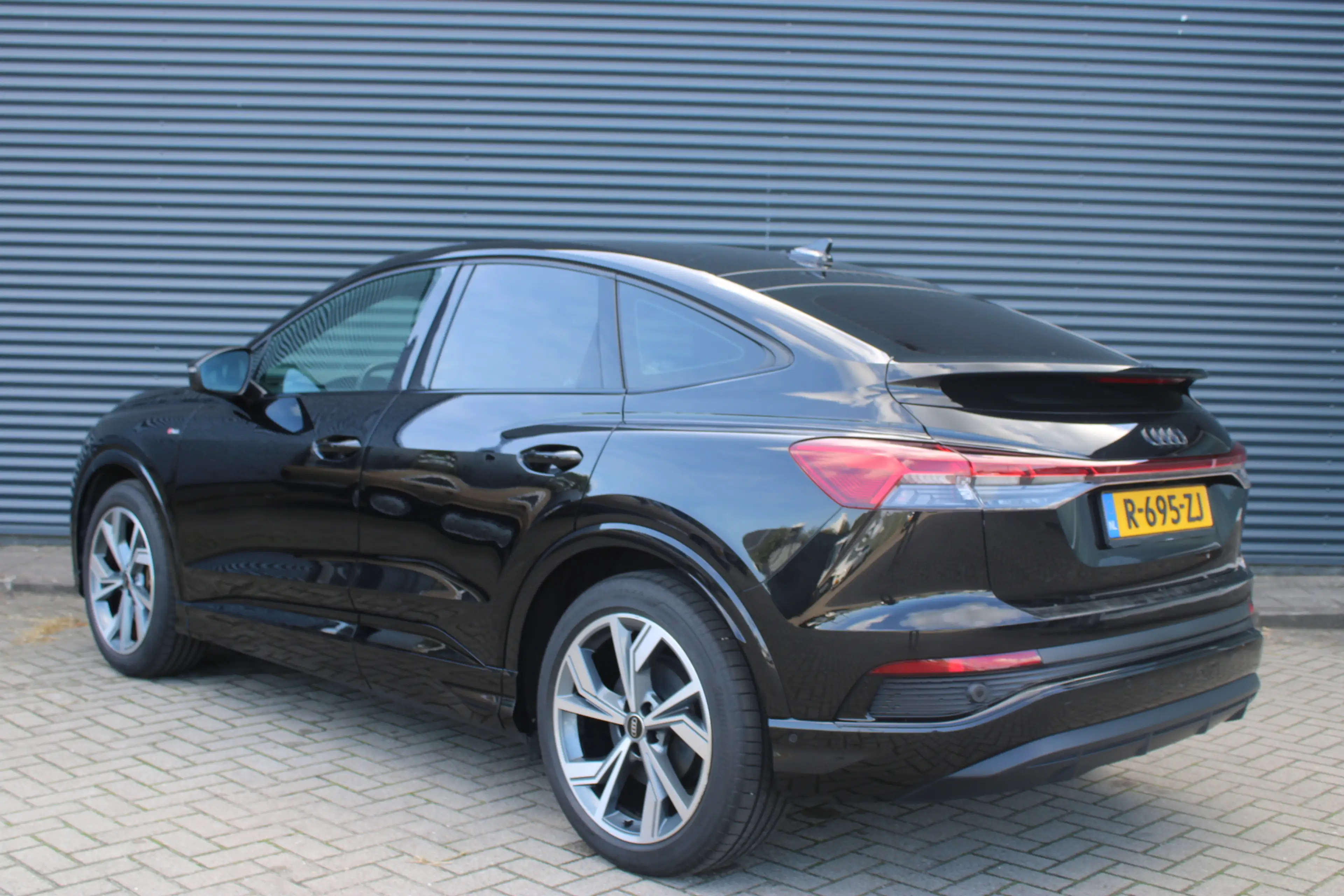 Audi Q4 e-tron Sportback 40 S-Line 77 kWh Camera Sonos Adaptive-c — photo 3
