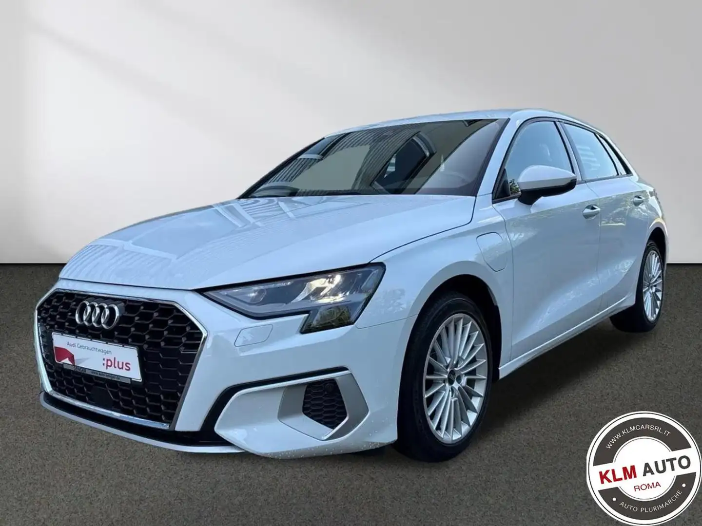 Audi A3 SPB 40 TFSI e S tronic S Line Plug in Hybrid Blanc - 1