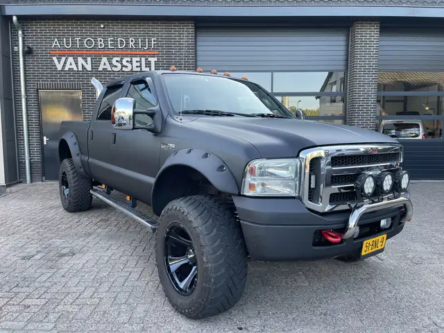 Ford F Super Duty F250 V8 4X4 Lariat