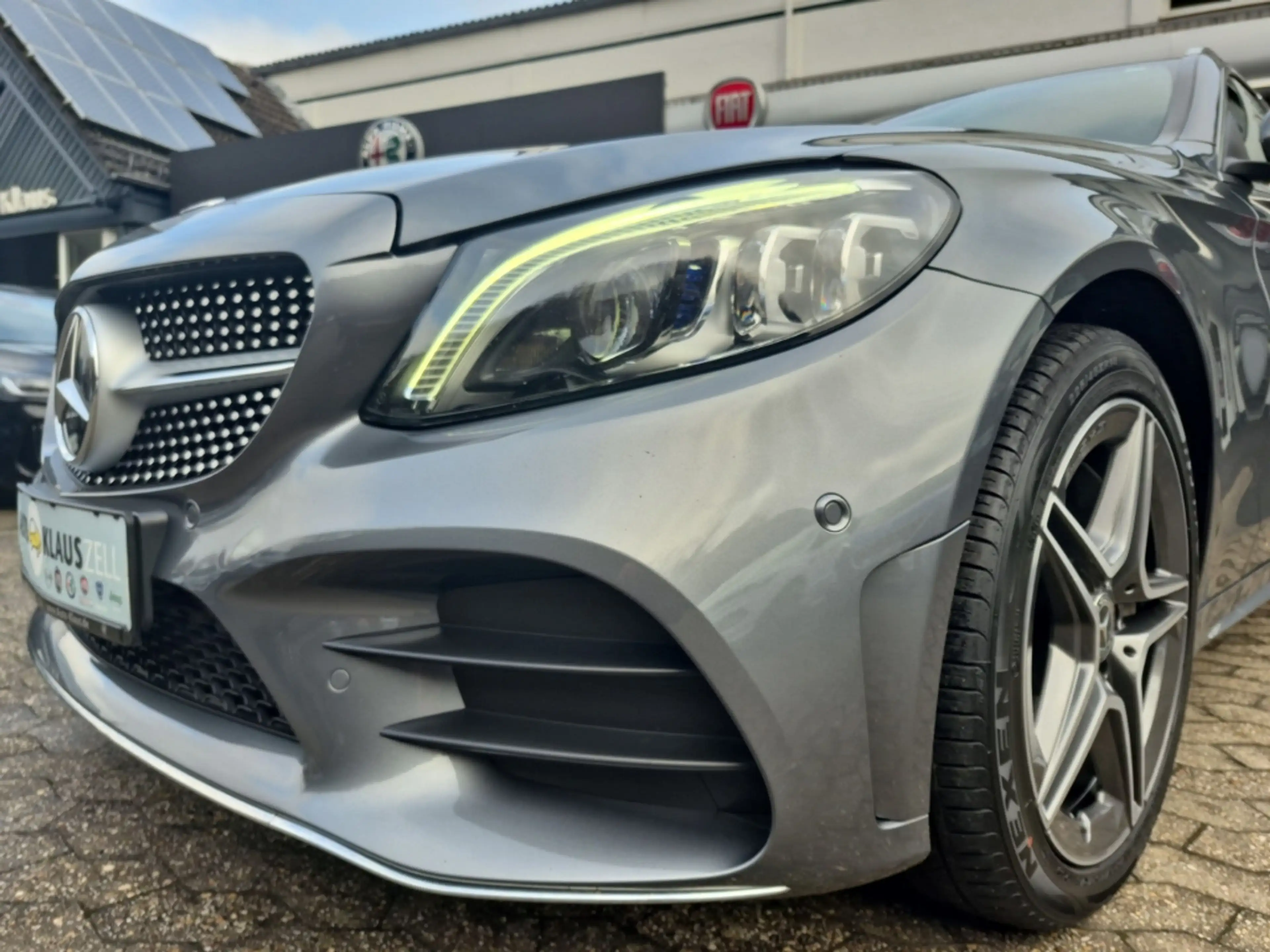Mercedes-Benz C 400 T 4M AMG Leder Intel LED Ambilight — photo 6