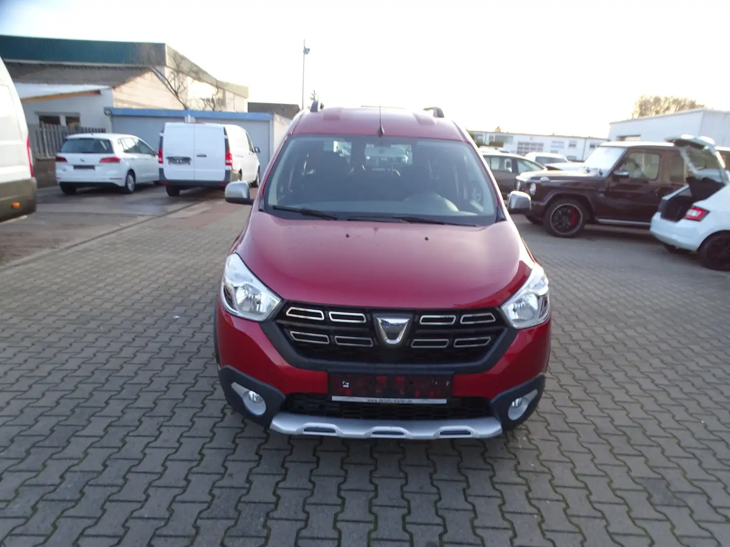 Dacia Dokker TCe 130 GPF Stepway Plus, Navi,Tempomat, Sitzheizu Rood - 2