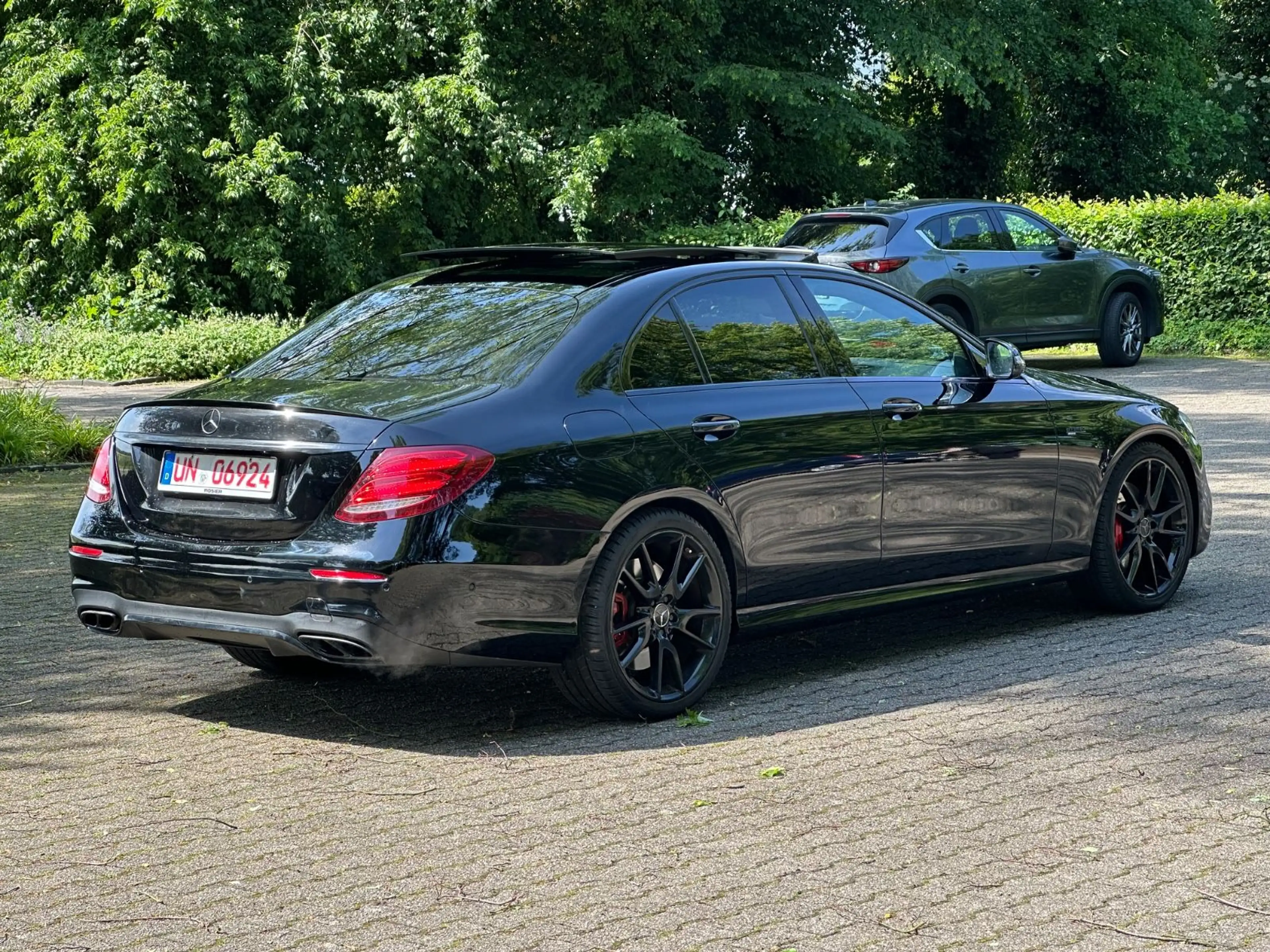 Mercedes-Benz E 43 AMG *4-MATIC*PANO*BURMESTER*360* — photo 6