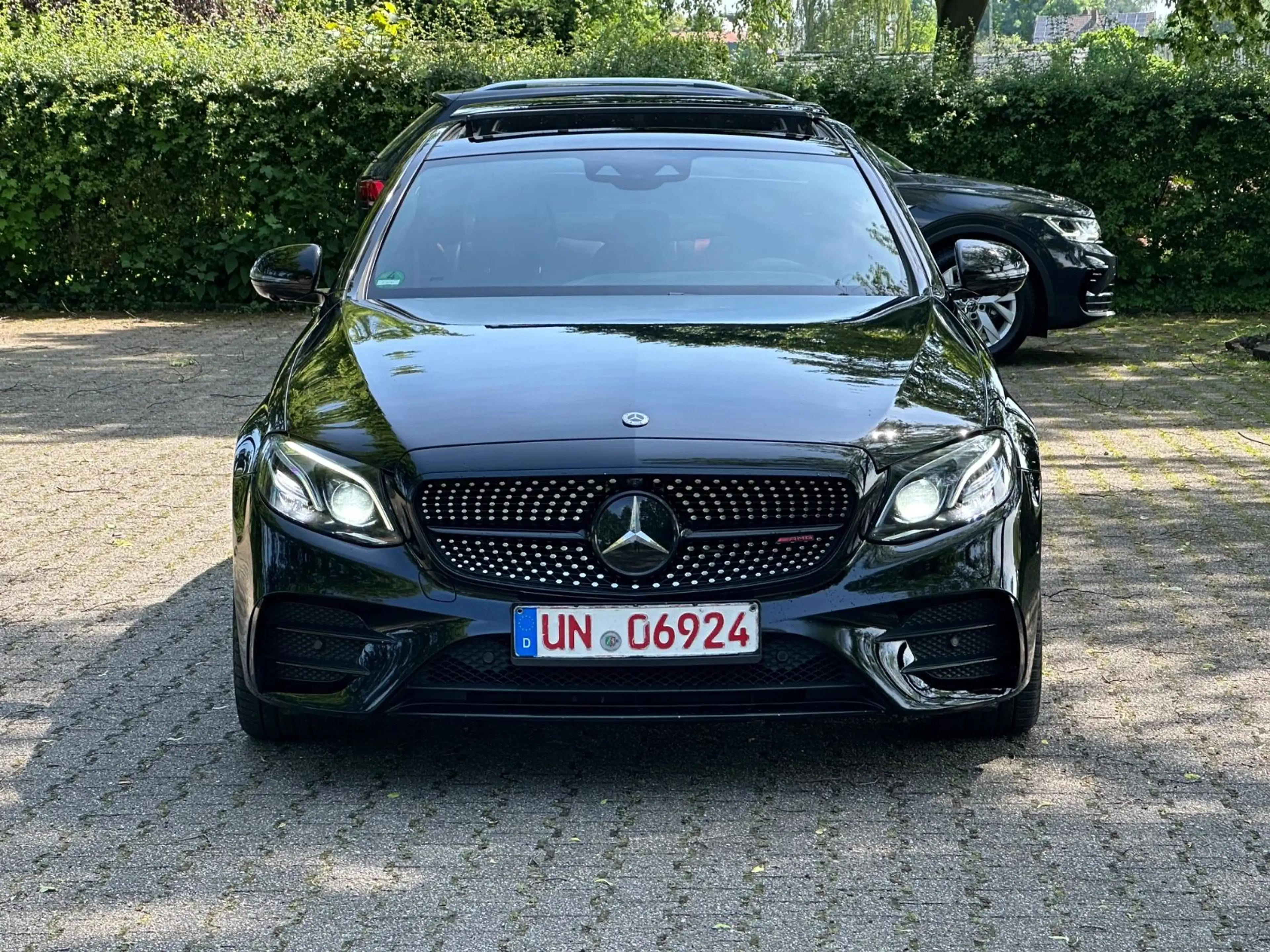 Mercedes-Benz E 43 AMG *4-MATIC*PANO*BURMESTER*360* — photo 3