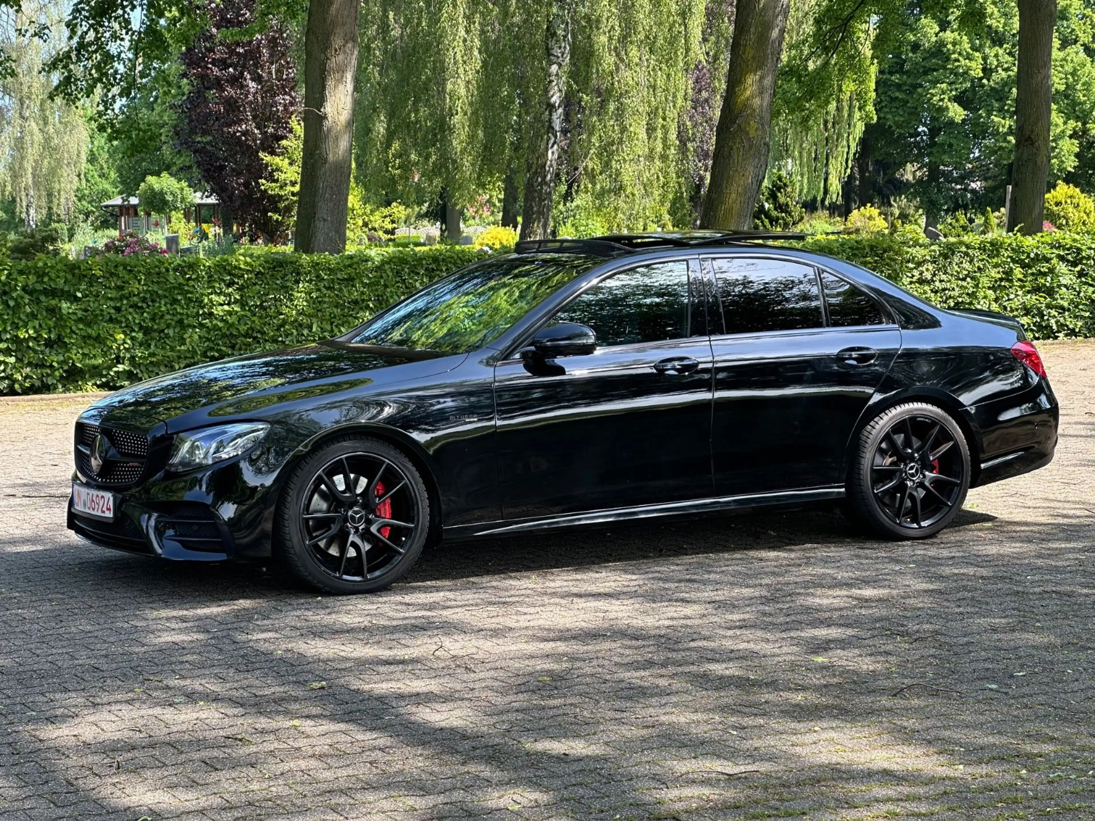Mercedes-Benz E 43 AMG *4-MATIC*PANO*BURMESTER*360*