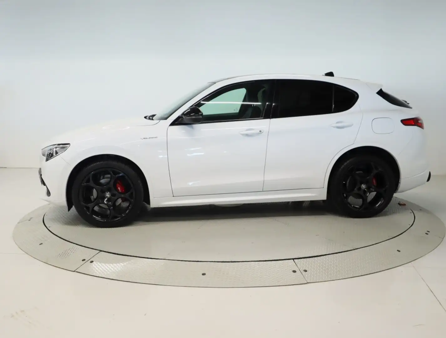 Alfa Romeo Stelvio MY22-2.2 DIESEL 210CV VELOCE Q4 Blanco - 2