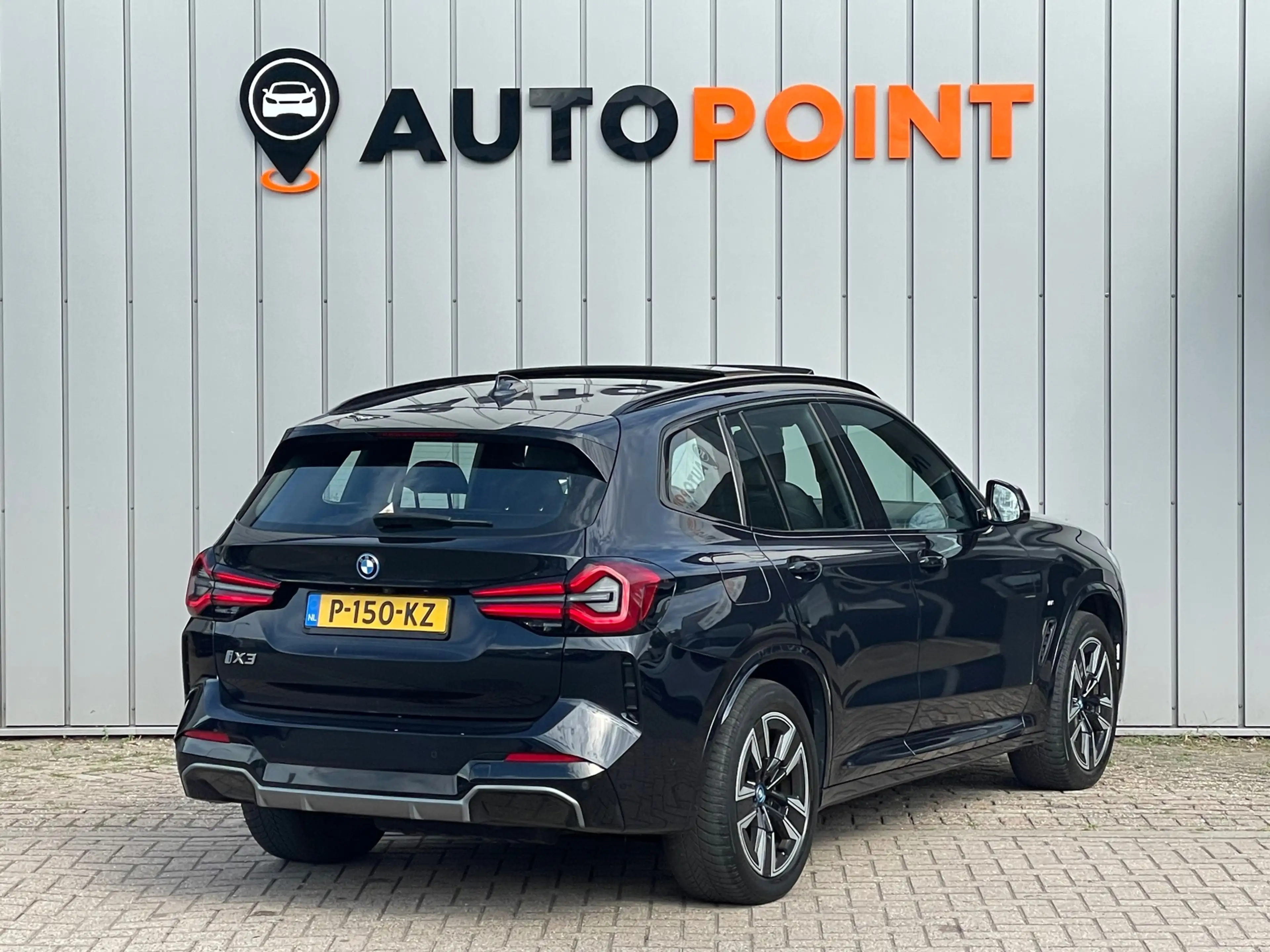 BMW iX3 High-Executive M 80 kWh 1E EIG ORG NL DEALEROND SO — photo 5
