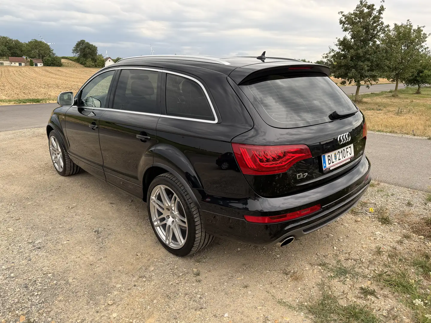 Audi Q7 3,0 TFSI quattro Tiptronic Schwarz - 2