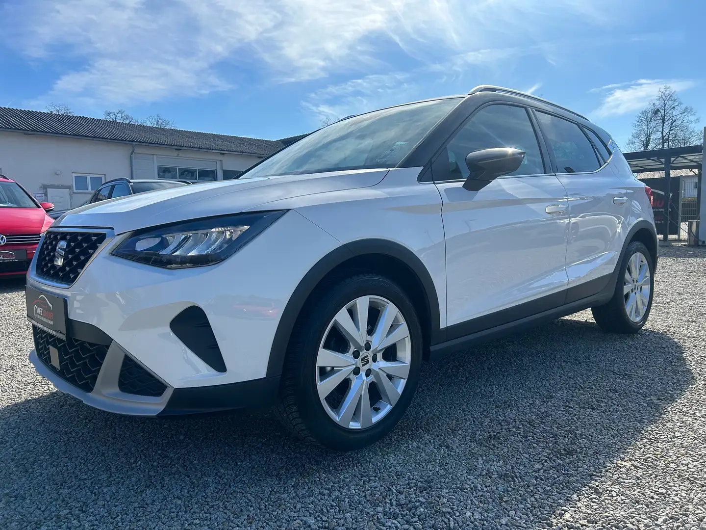 SEAT Arona 1,0 Eco TSI Xperience/NEUWERTIG/NUR 10.000KM Blanc - 1
