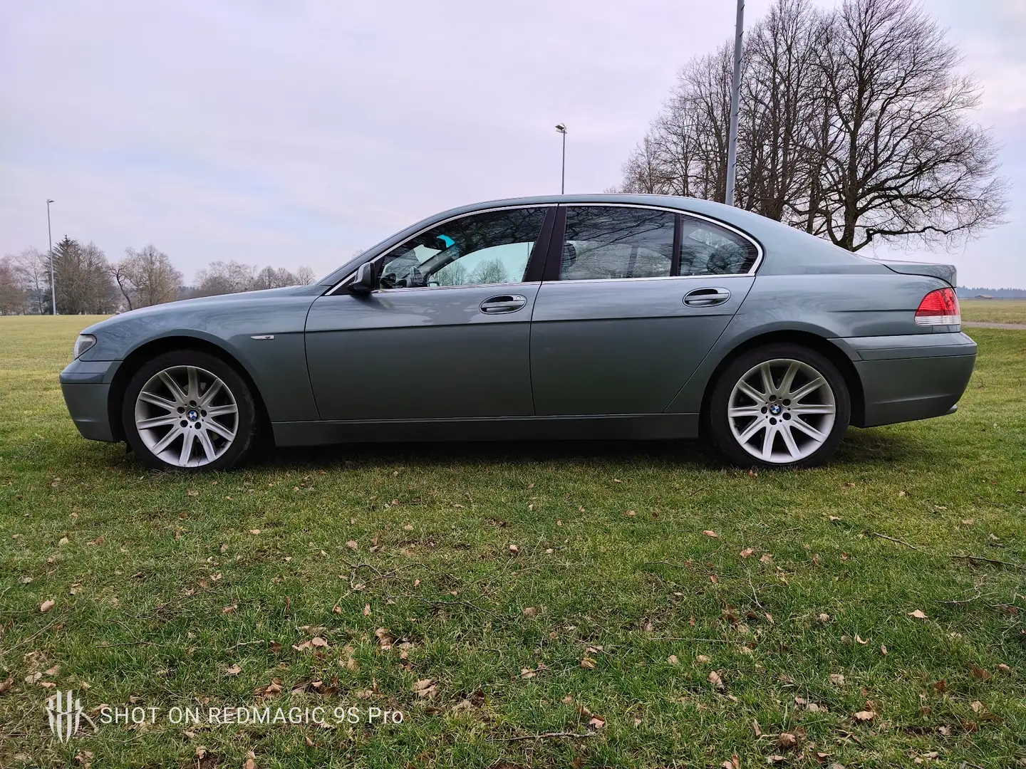 BMW 730 730i - 2