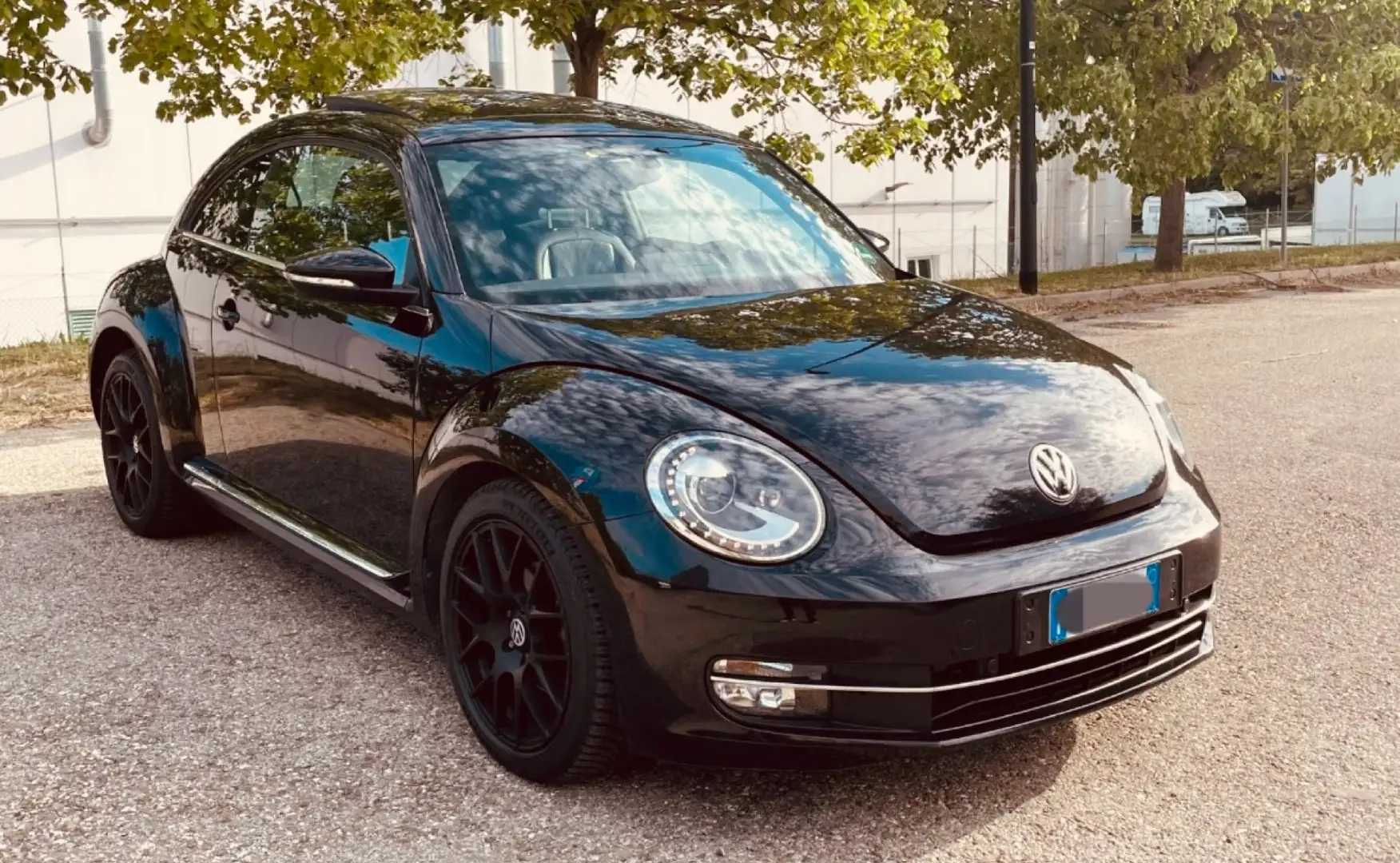 Volkswagen Maggiolino BELLISSIMA 2.0 tdi Sport 140cv dsg all black Fekete - 1