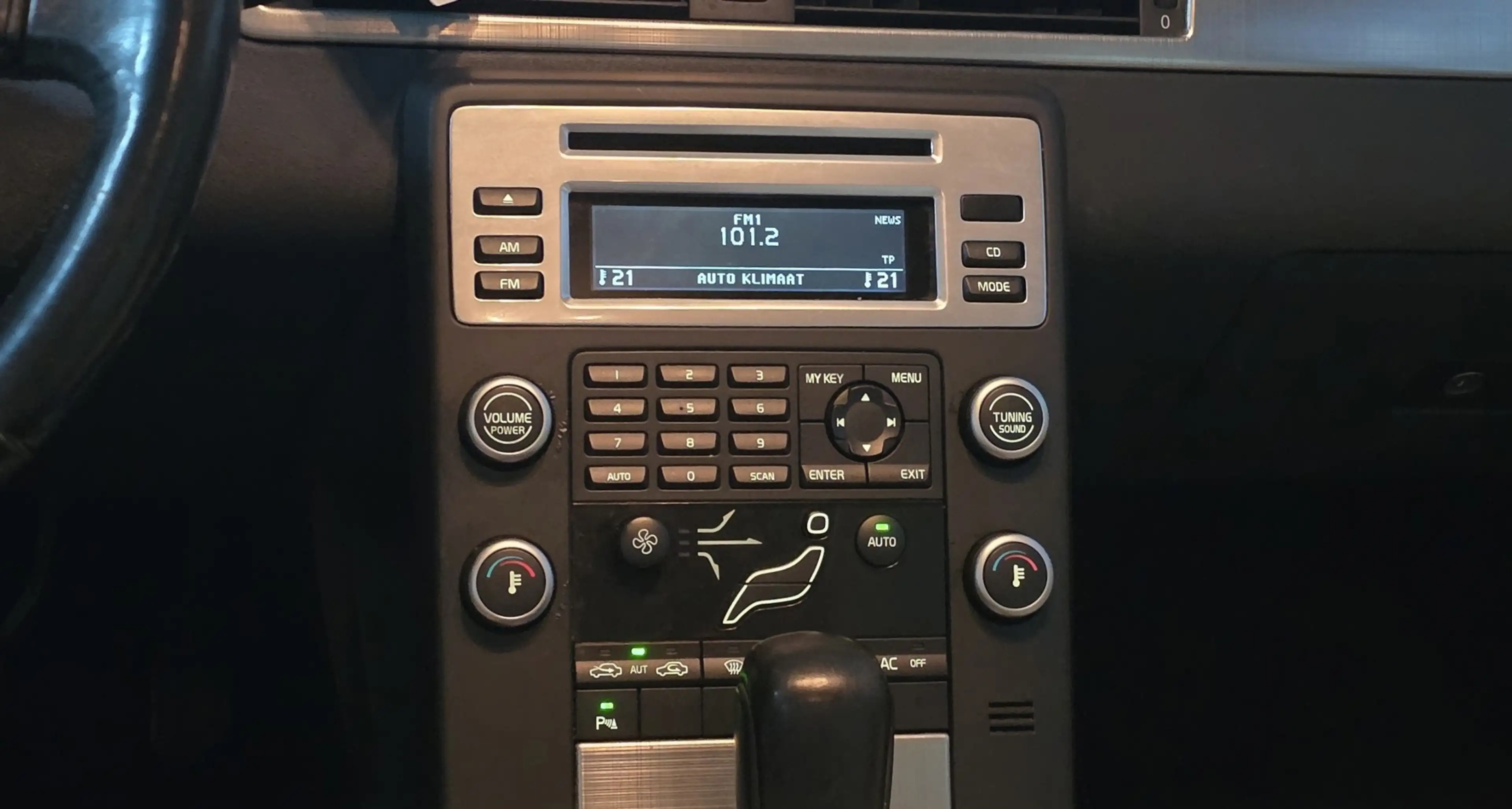 Volvo V70 2.5T Kinetic Leer Trekhaak Navi APK 07-2027 Garant — photo 15