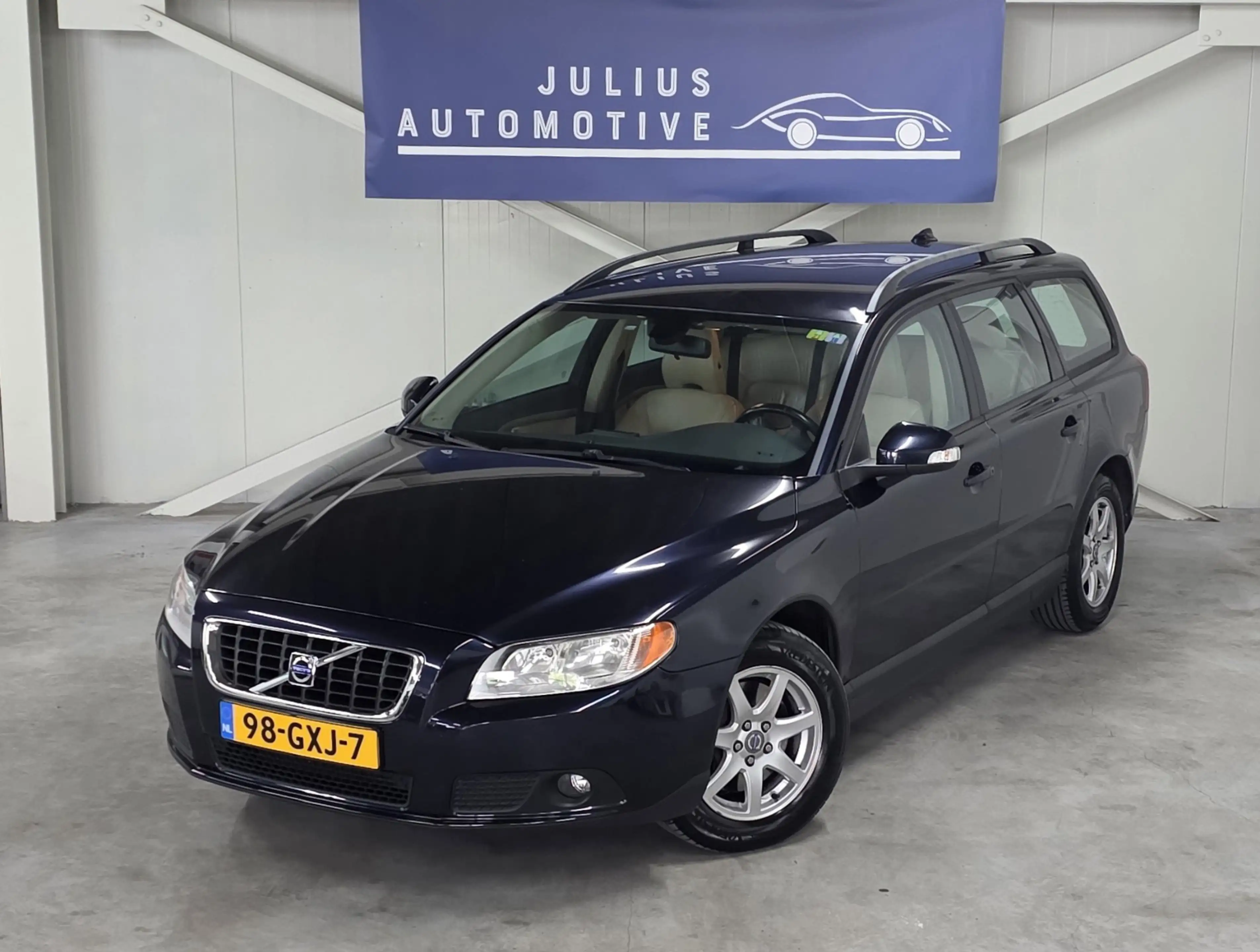 Volvo V70 2.5T Kinetic Leer Trekhaak Navi APK 07-2027 Garant — photo 20