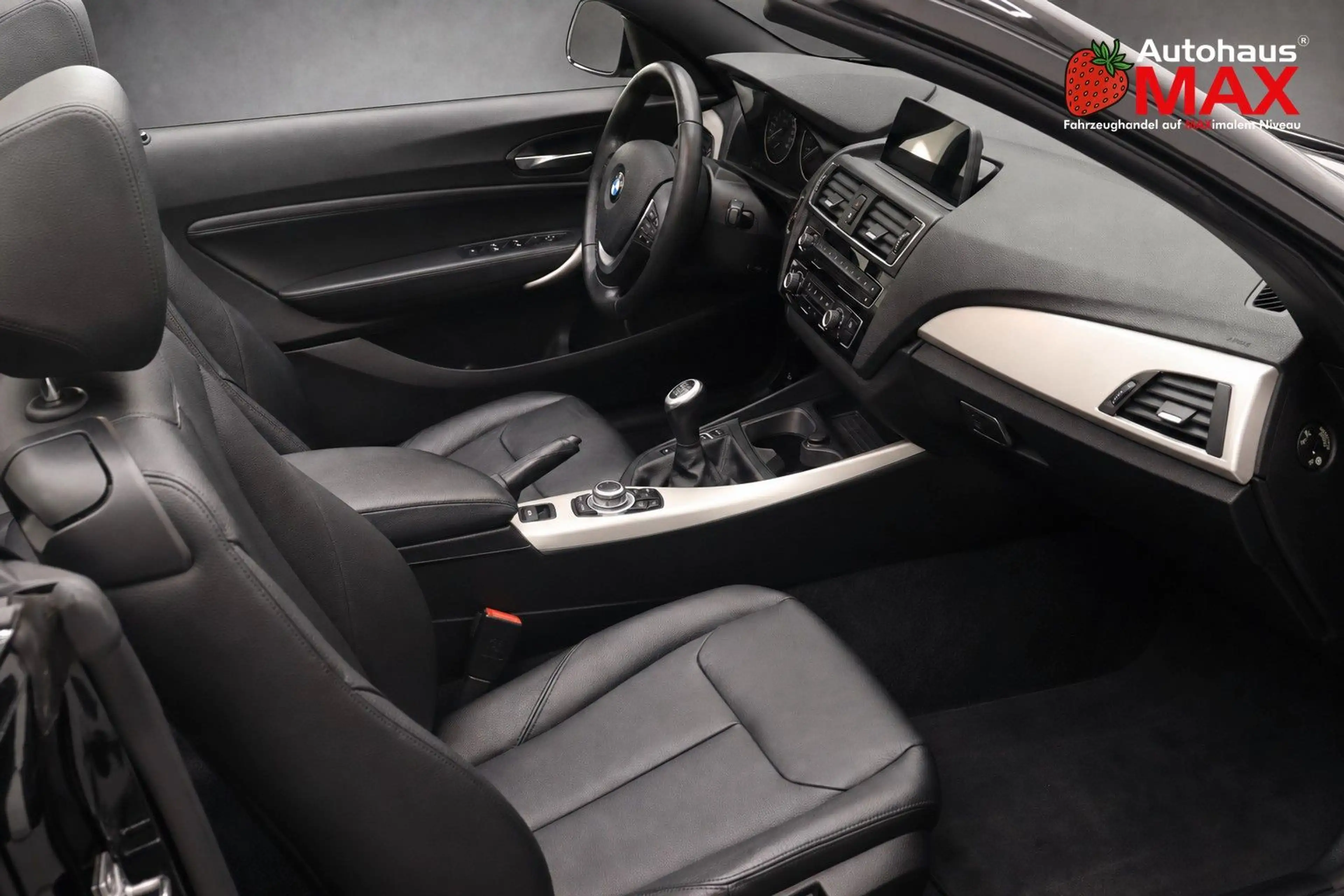 BMW 220 i Cabrio~Navi~SZH~MFL~PDC~1.Hand — photo 15