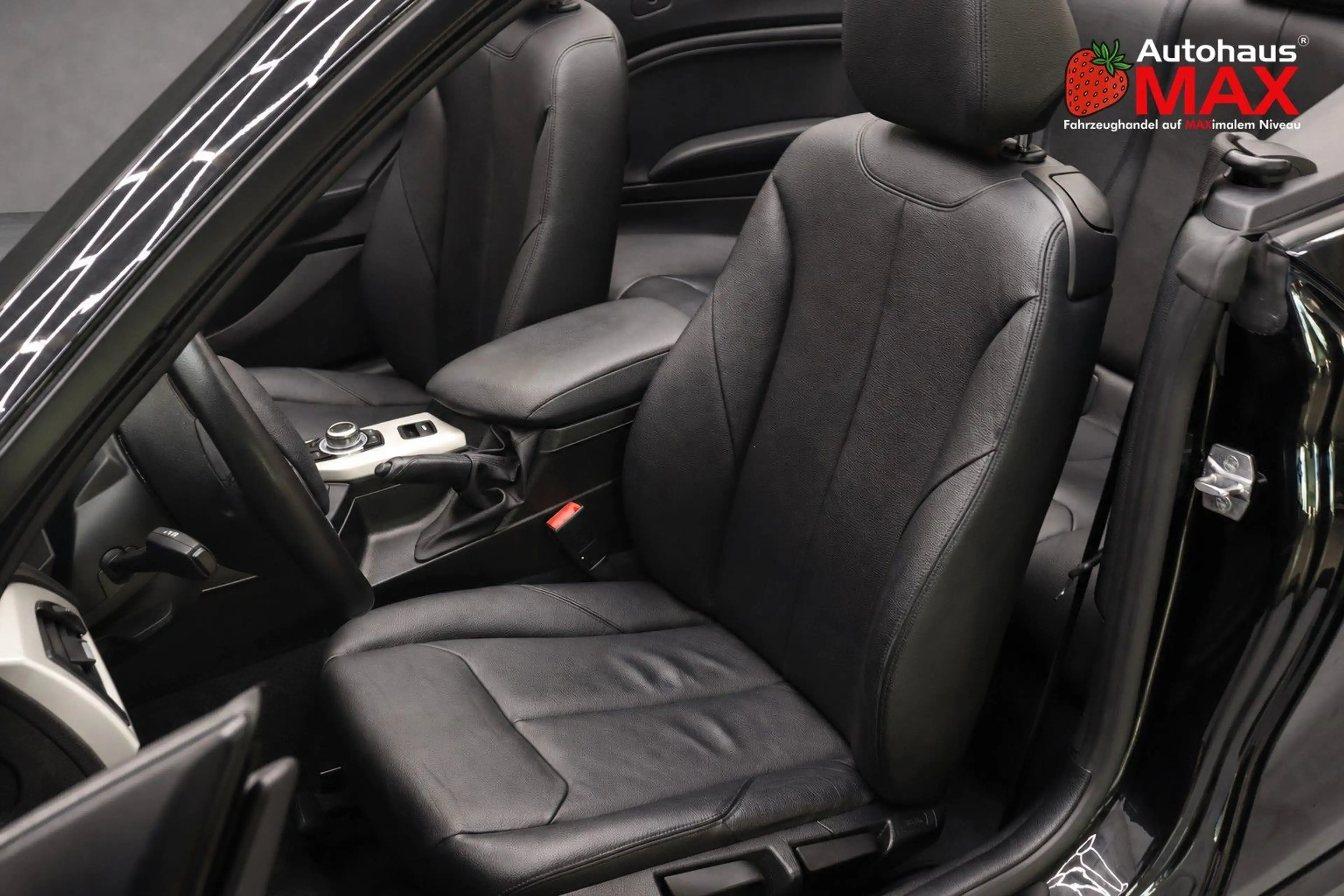 BMW 220 i Cabrio~Navi~SZH~MFL~PDC~1.Hand — photo 14