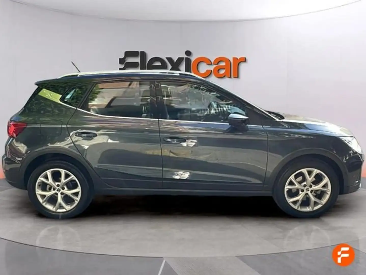 SEAT Arona 1.0 TSI S&S DSG Style 115 Gris - 2