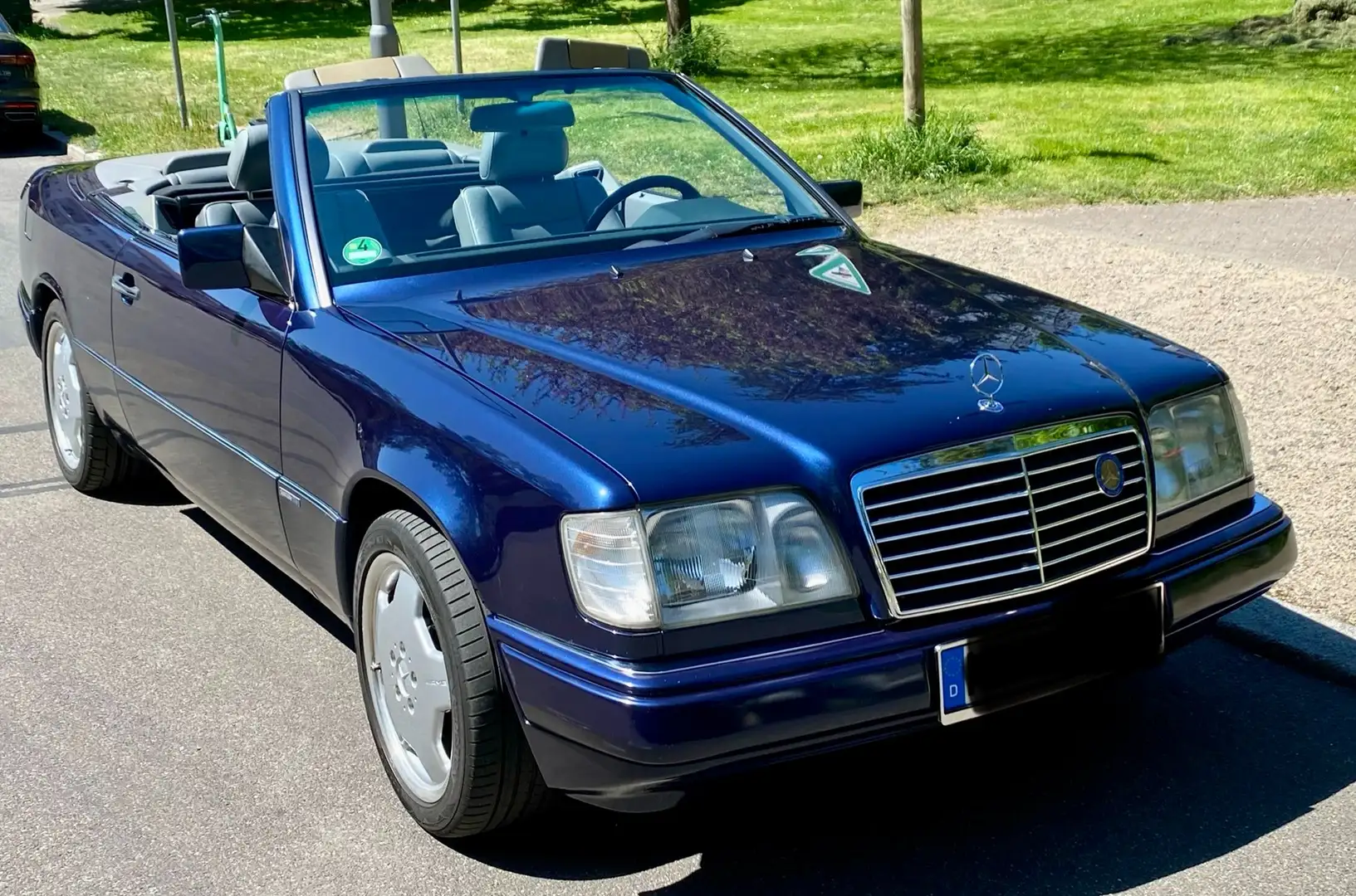 Mercedes-Benz 220 Cabrio Niebieski - 2