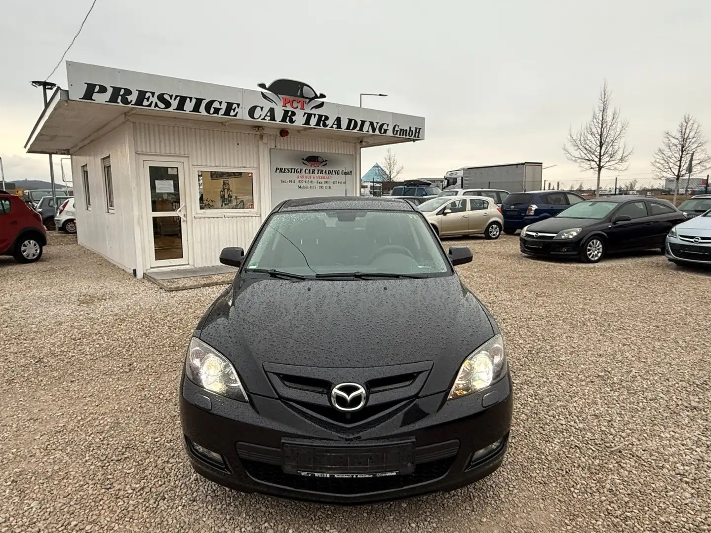 Mazda 3 Lim. 1.6 Sport Active *XENON*PDC* Negru - 2