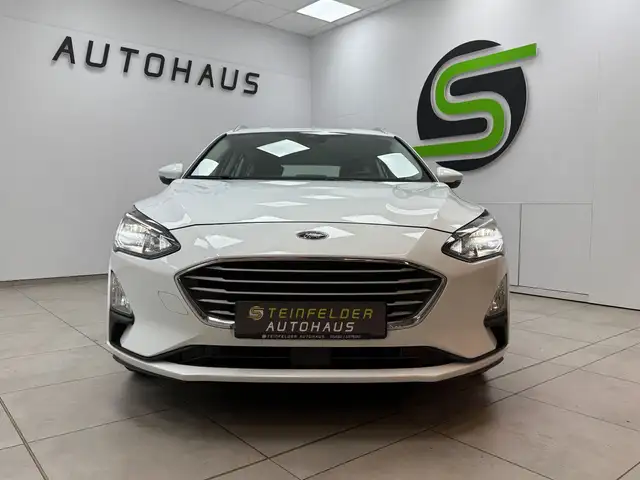 Ford Focus view 2