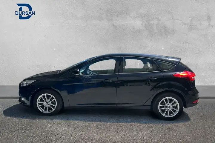 Ford Focus 2015, foto 10