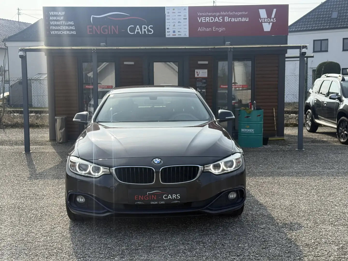 BMW 418 418d Gran Coupe Sport Line Aut. Grau - 2