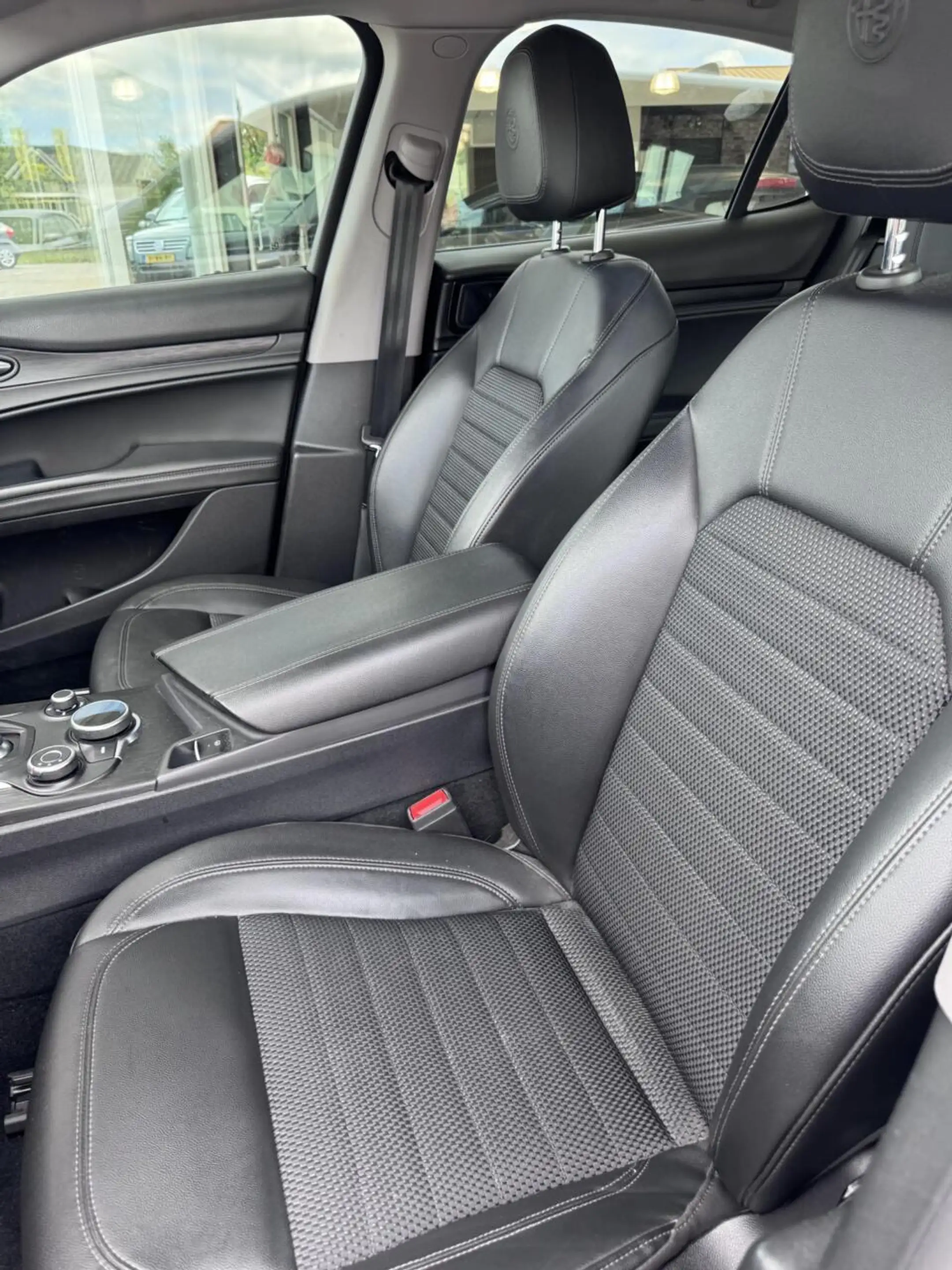 Alfa Romeo Stelvio 2.0 T 200pk Automaat AWD Super,Clima,Cruise,Lmv,Pd — photo 13