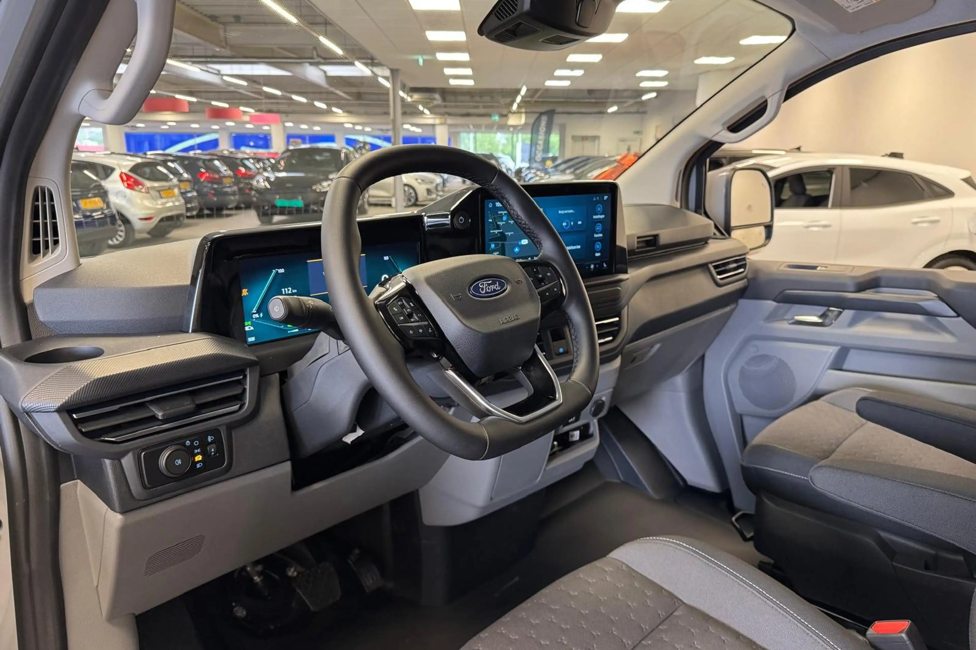 Ford E-Transit Cust. 340 L2H1 Limited 65 kWh | Ford Pro Voordeel — photo 10