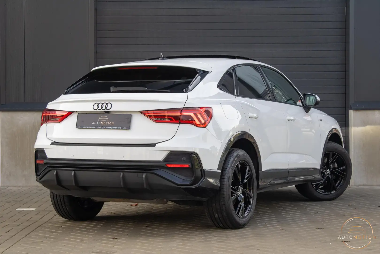 Audi Q3 Sportback 45 TFSI e Adv. Ed. PANO MEMORY CAMERA SL Wit - 2