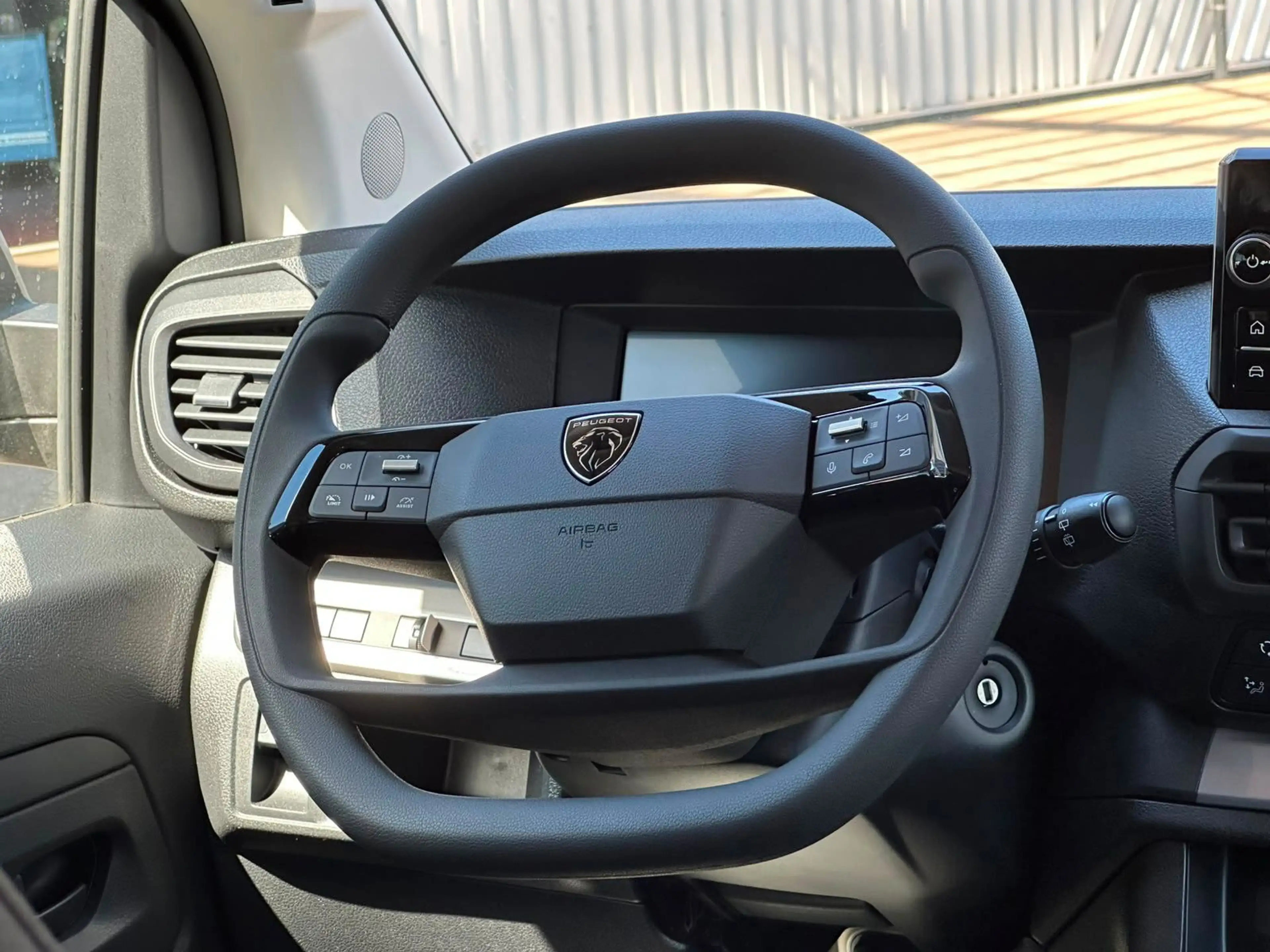 Peugeot Expert L3 NAVI TEMP 180°-KAMERA LED 8-SITZE AHK — photo 4