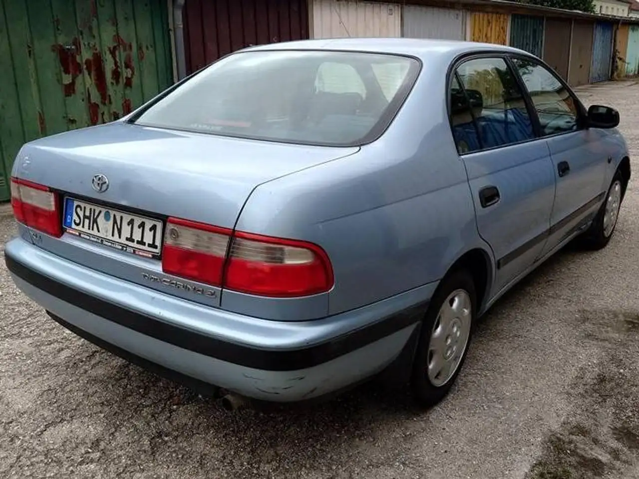Toyota Carina 16V XLi, foto 3