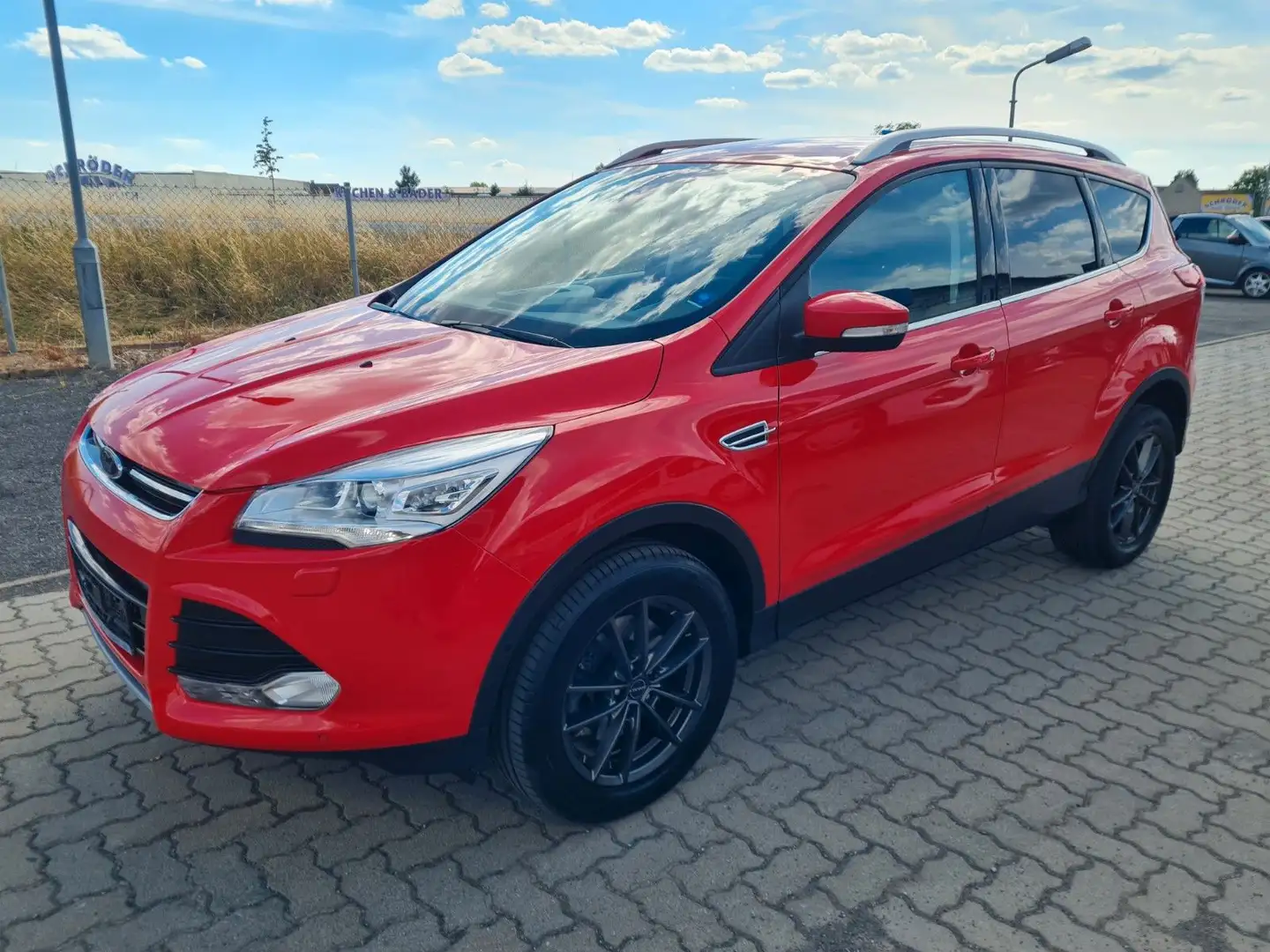 Ford Kuga Titanium 4x4 Navi Kamera Xenon Winterp. usw Rouge - 2