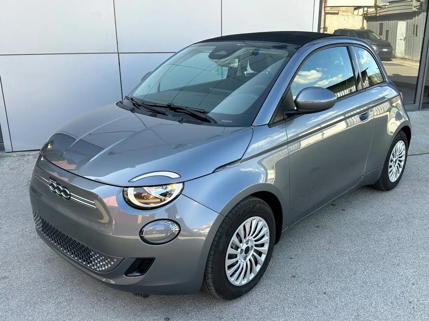 Fiat 500e Cabrio possibilità noleggio no scoring Grigio - 1