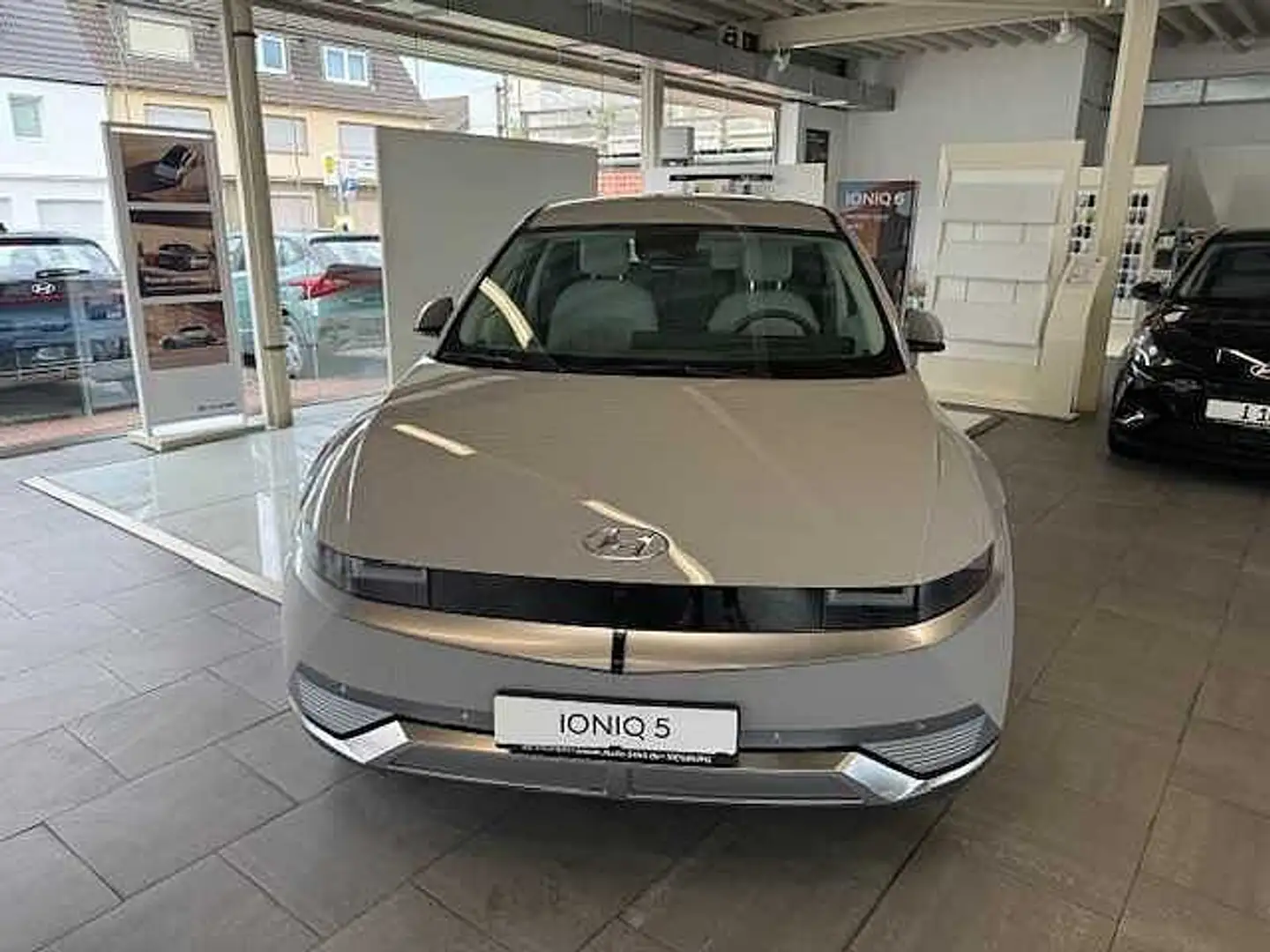 Hyundai IONIQ 5 Uniq 72,6 kWh 4WD* Klima*Navi*Kamera*LED Grau - 1