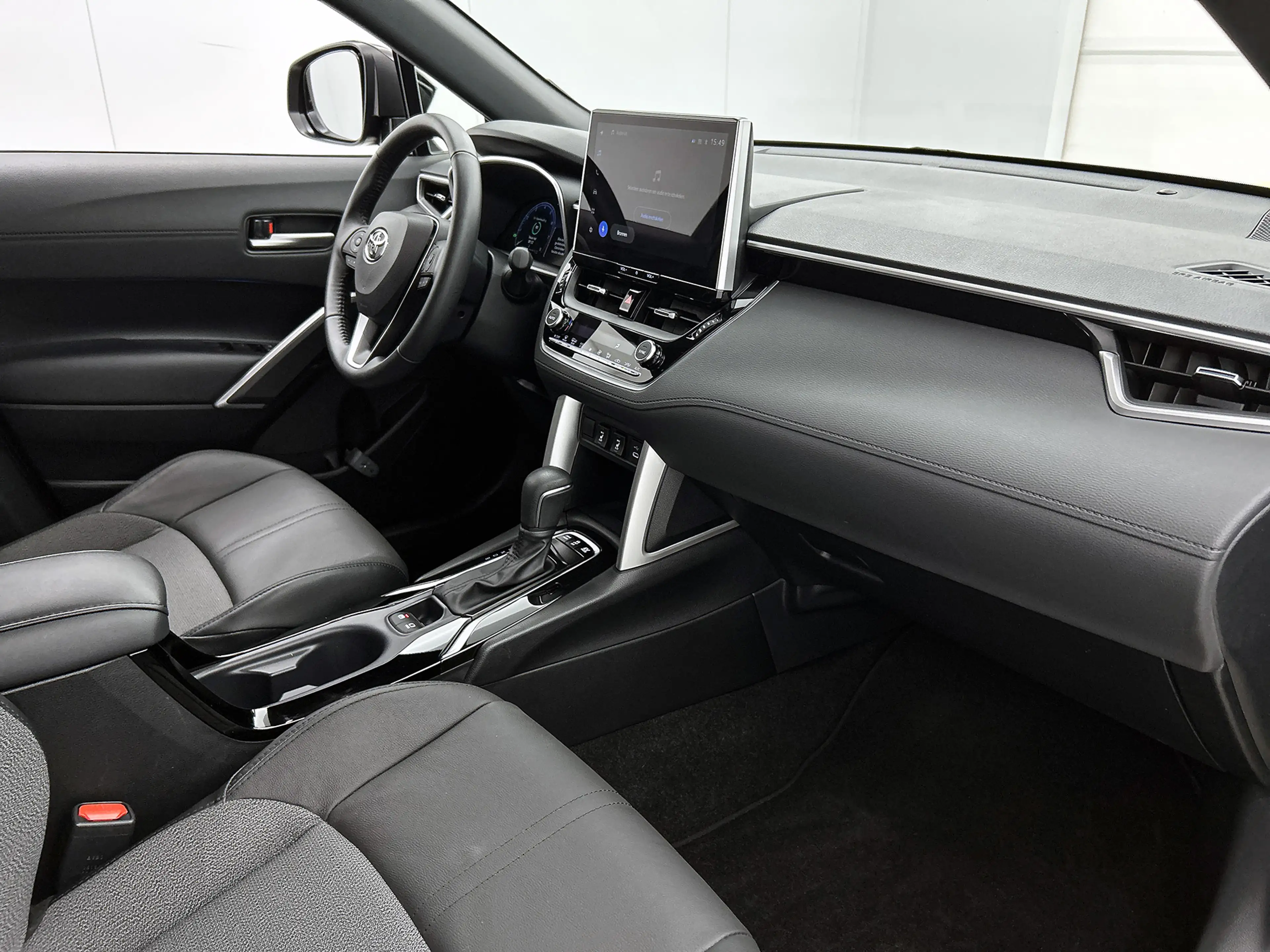 Toyota Corolla Cross Hybrid 200 Style | Trekhaak afneembaar | Half lede — photo 6