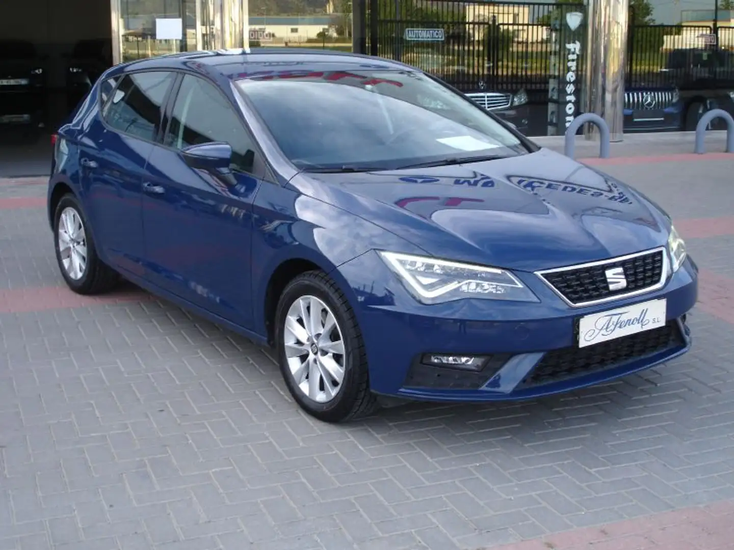 SEAT Leon 1.6TDI CR S&S Style 115 Blau - 1