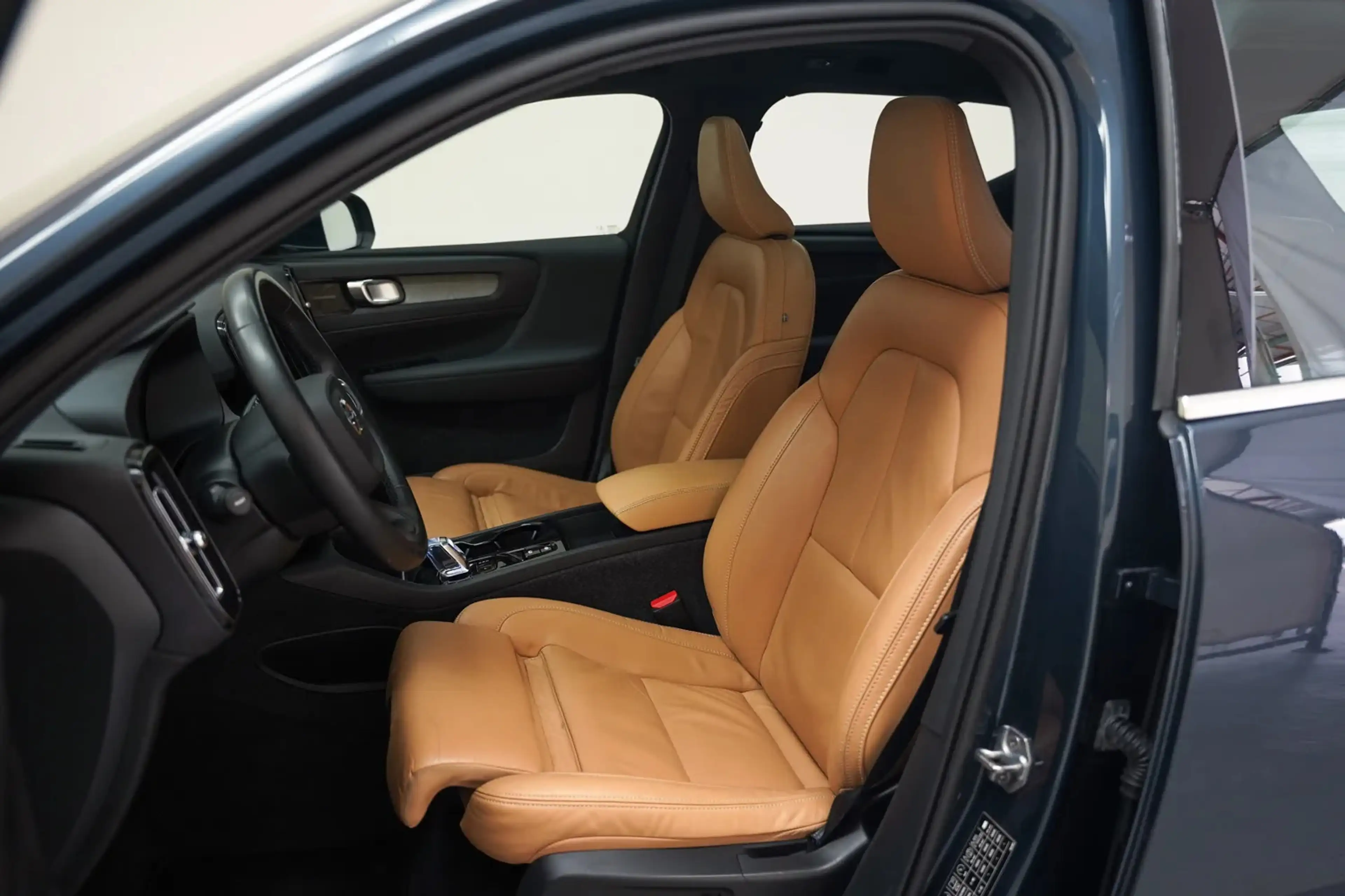 Volvo XC40 T5 Recharge Inscription Luxe — photo 10