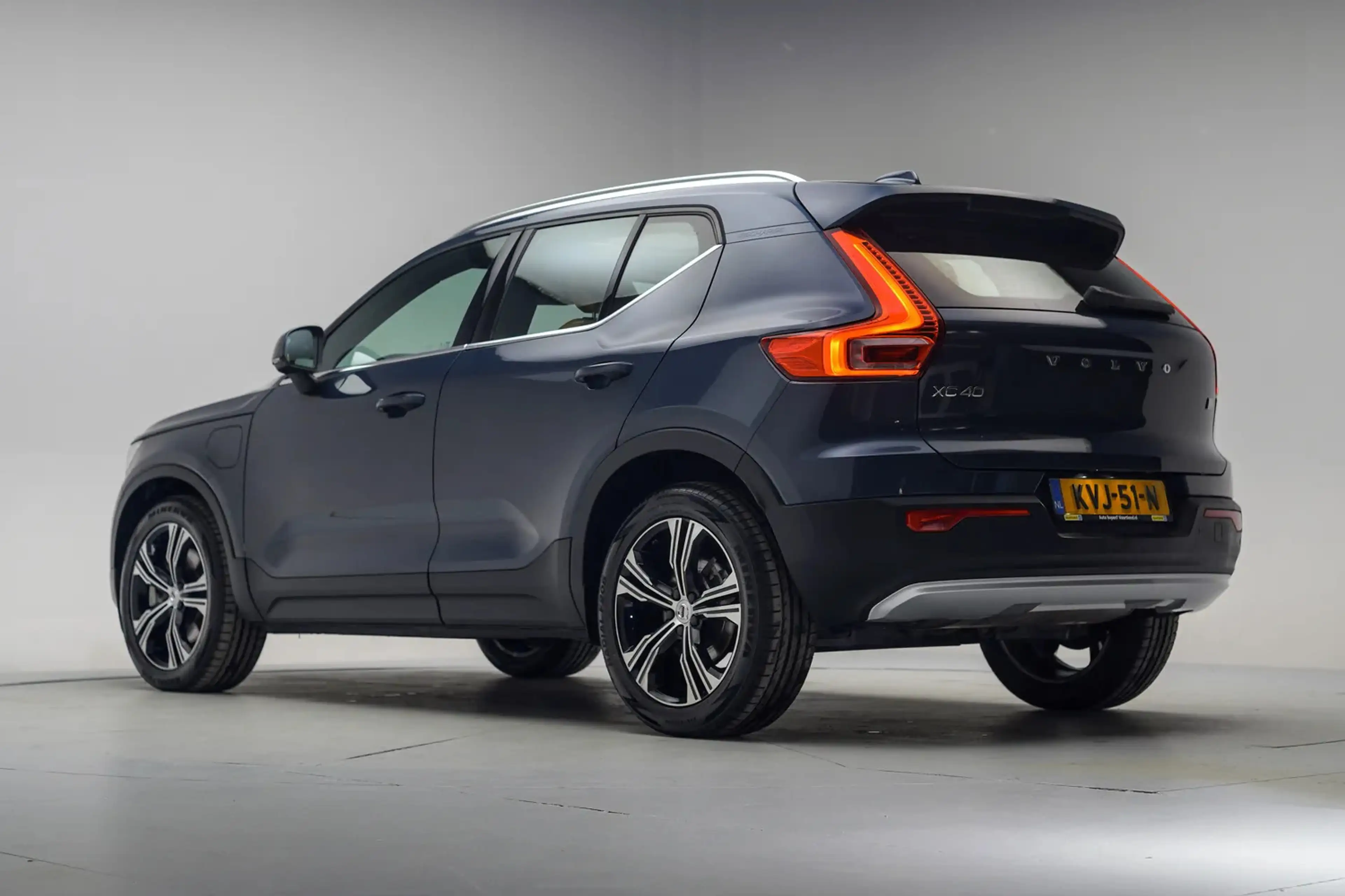 Volvo XC40 T5 Recharge Inscription Luxe — photo 3