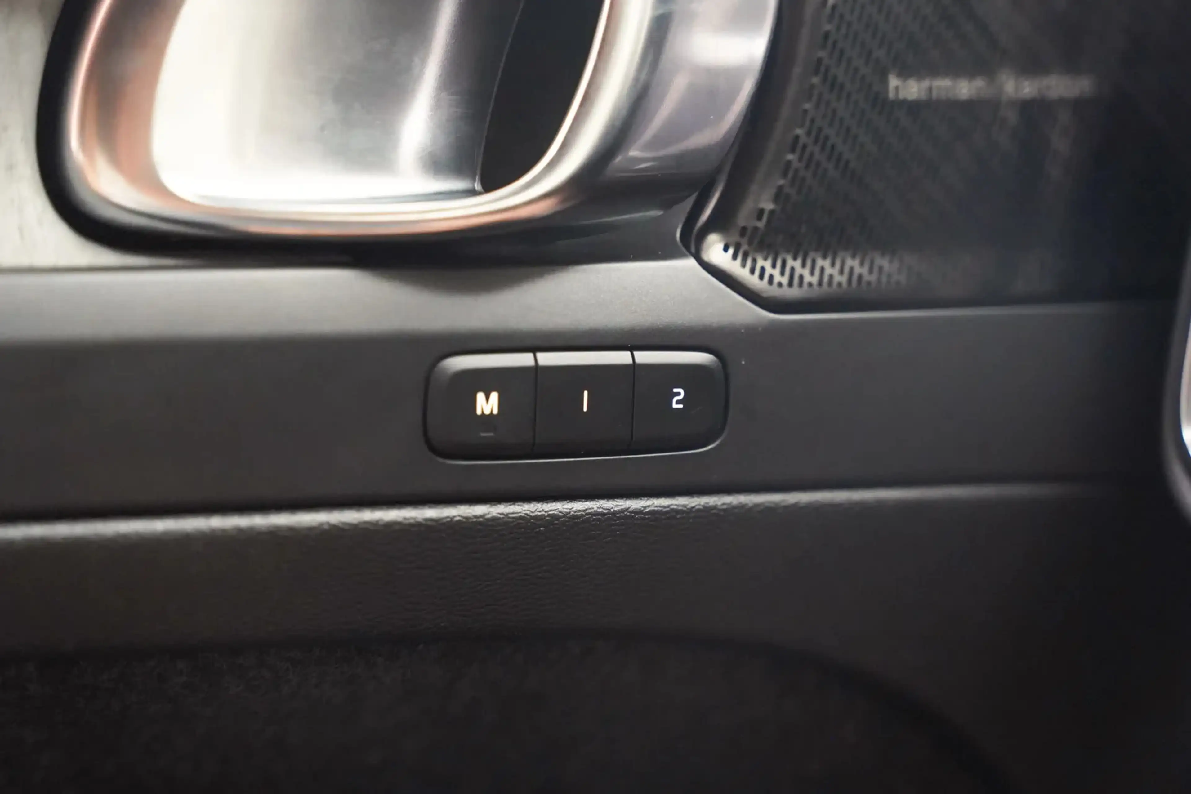 Volvo XC40 T5 Recharge Inscription Luxe — photo 14