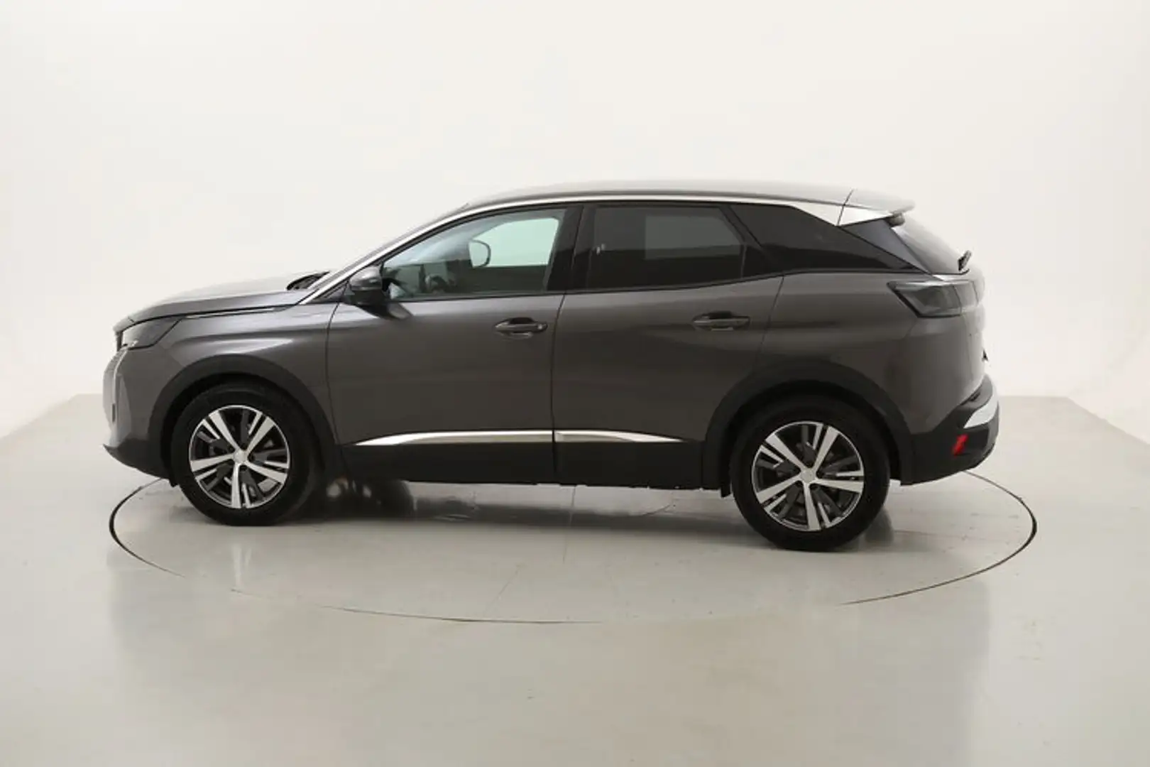 Peugeot 3008 Allure Pack EAT8 1.5 Diesel 131CV Grigio - 2