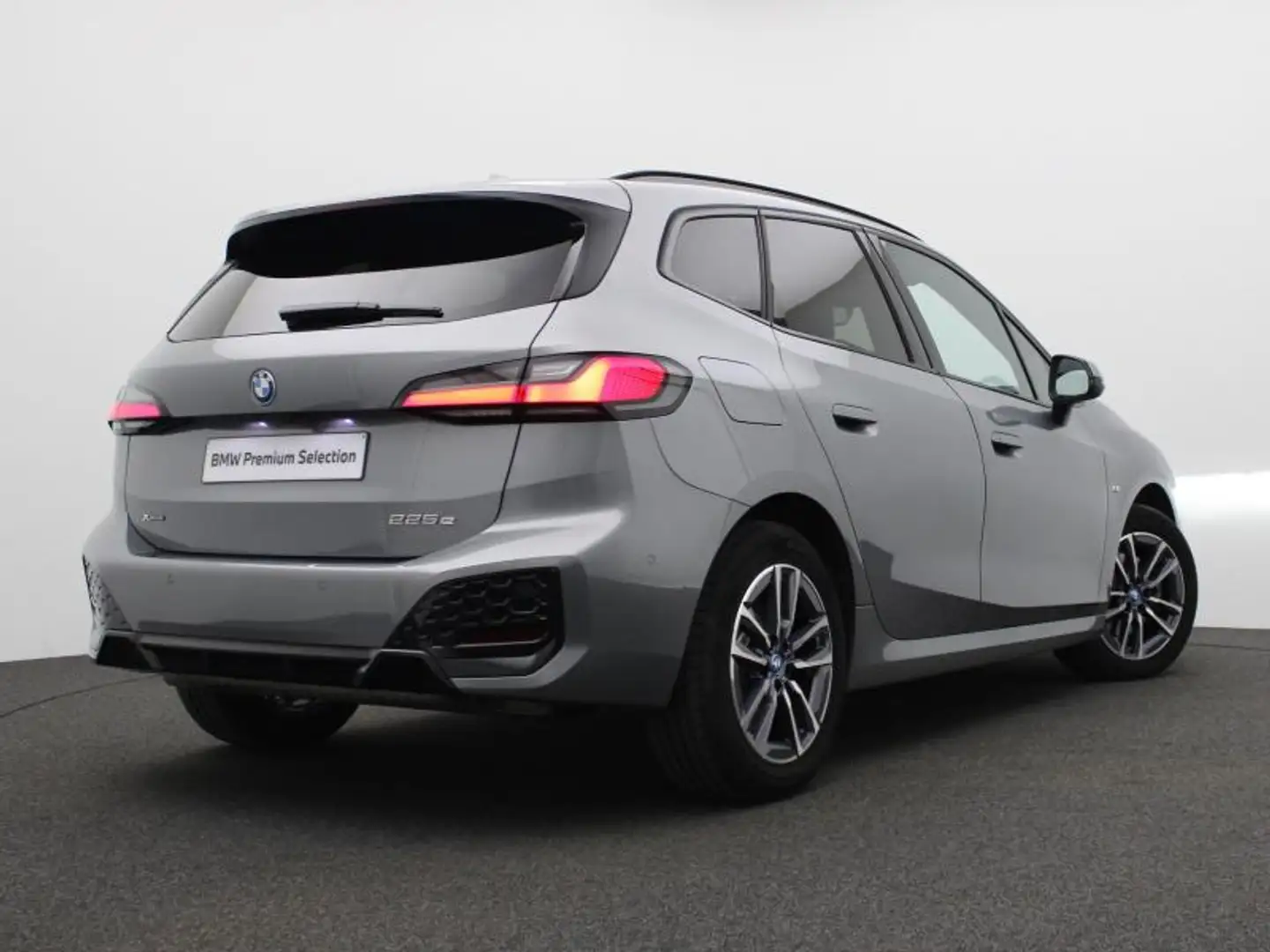 BMW 225 xDrive - M SPORT - Gri - 2