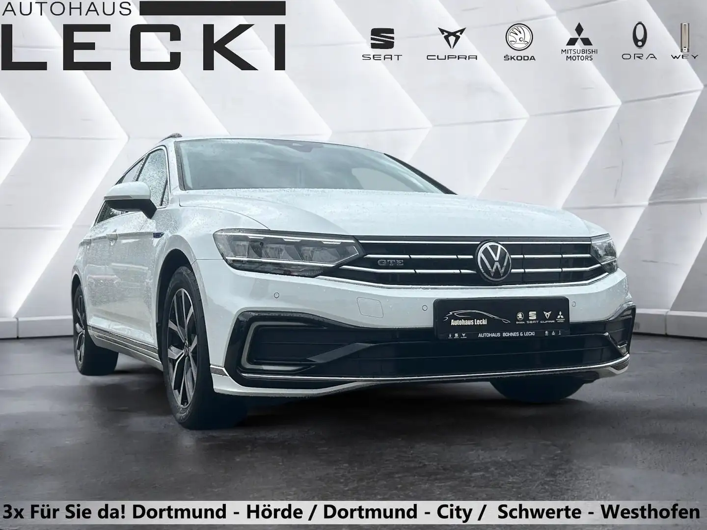 Volkswagen Passat Variant GTE 1.4 eHybrid NAVI*LED*AHK*KAMERA*SHZ*PDC*UVM Blanc - 1