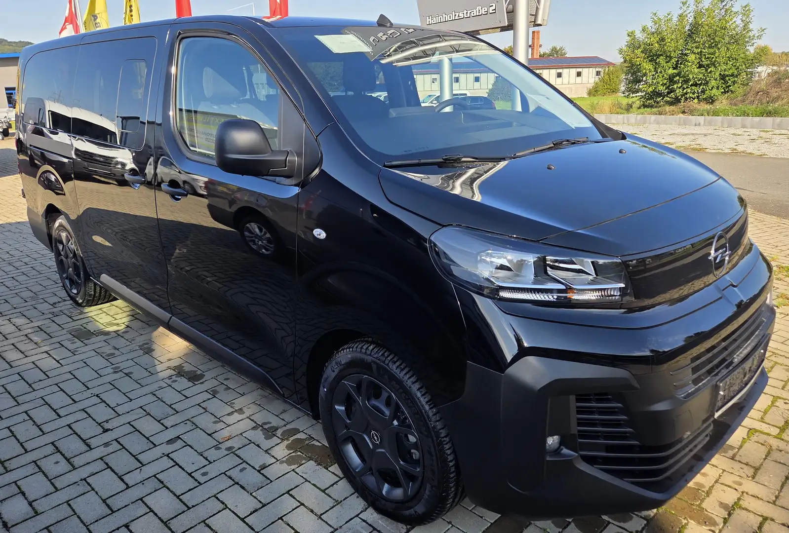 Opel Vivaro Kombi L3 9 Sitzer Noir - 1