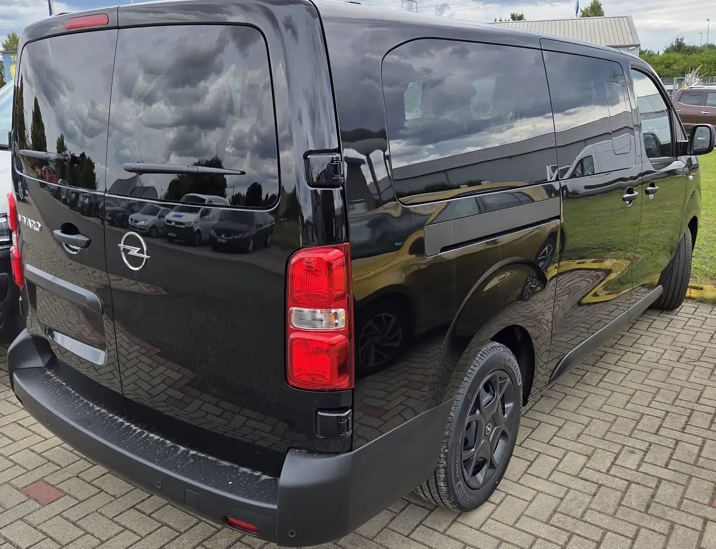 Opel Vivaro Kombi L3 9 Sitzer Negru - 2