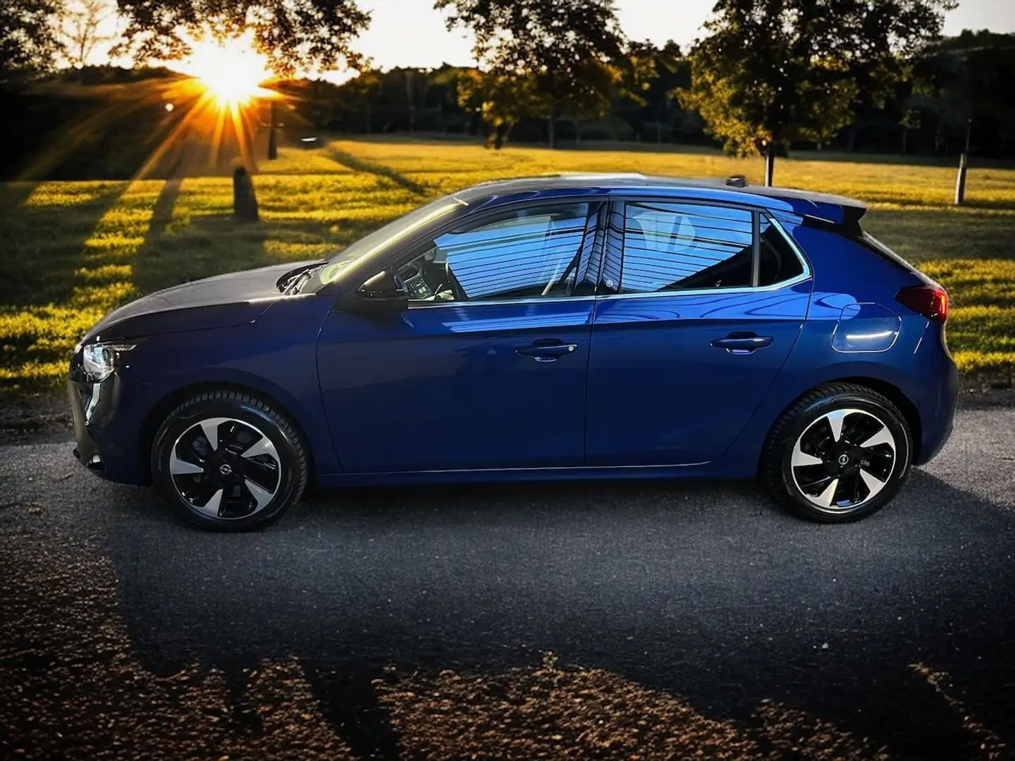 Opel Corsa-e Matrix LED Garantie Navi Stand-, Klima + Heizung Kék - 2