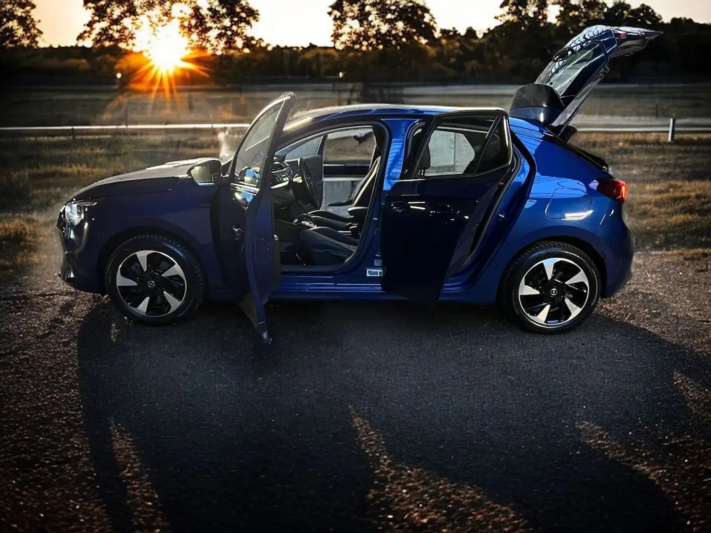 Opel Corsa-e Matrix LED Garantie Navi Stand-, Klima + Heizung Kék - 1