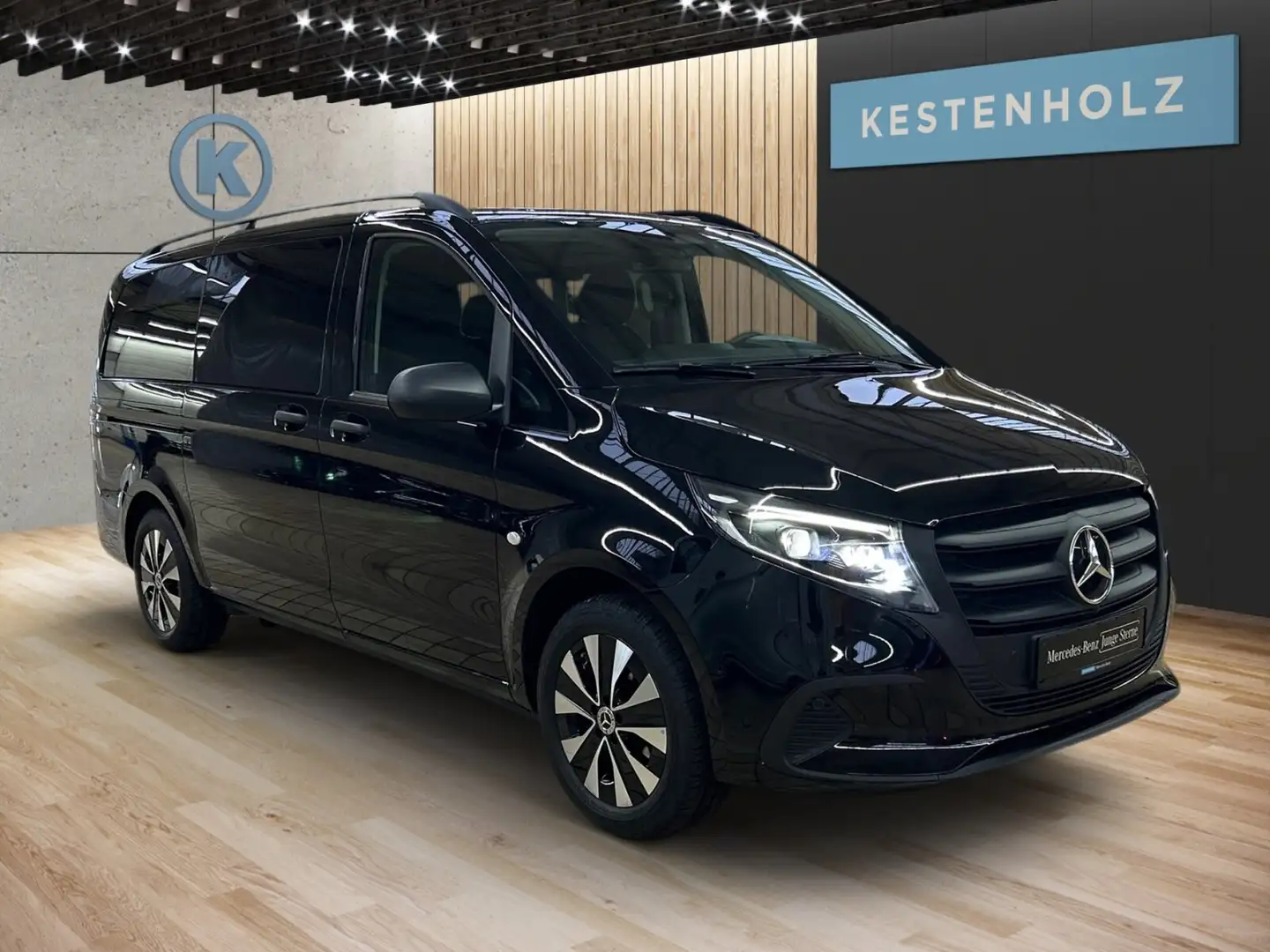 Mercedes-Benz Vito Vito 114 CDI Tourer PRO Lang *AHK*KAM*SHZ*LED* Schwarz - 2