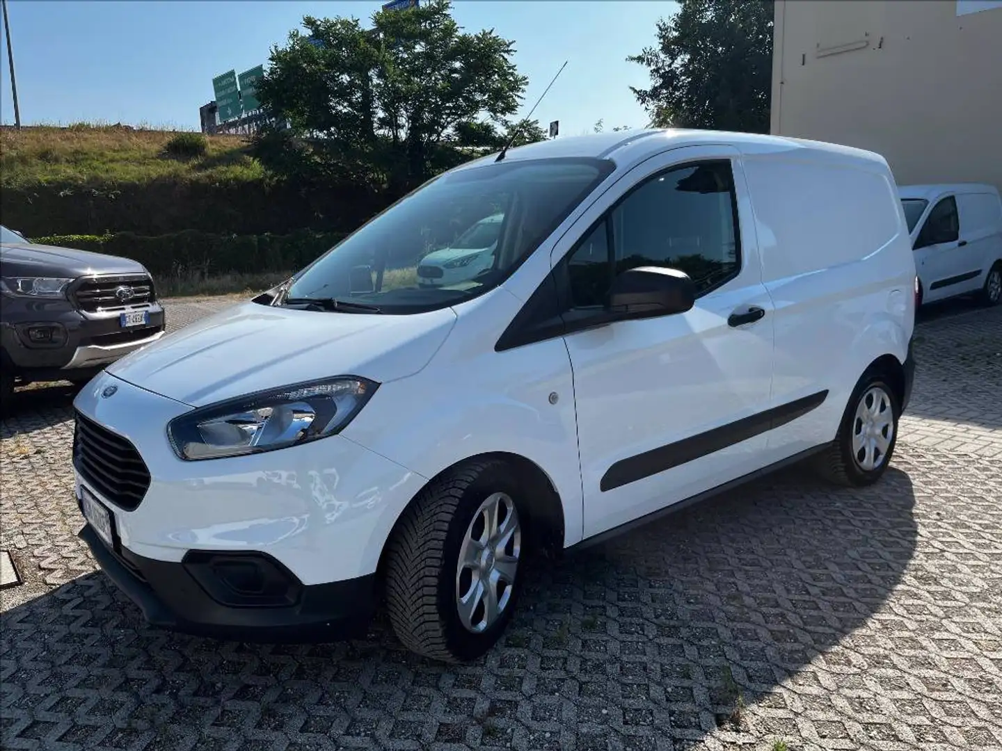 Ford Transit Courier 1.5 tdci 75cv S&S Trend my20 Wit - 2