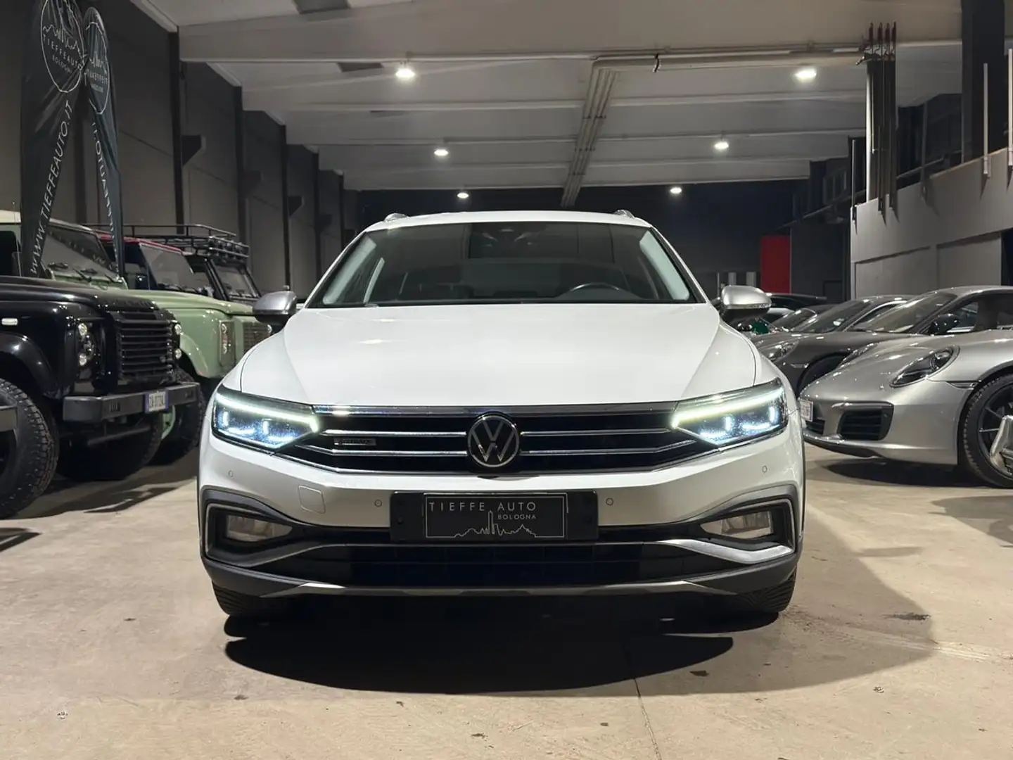 Volkswagen Passat Alltrack 2.0 TDI 200 CV 4MOTION DSG *IVA ESPOSTA* Bianco - 2