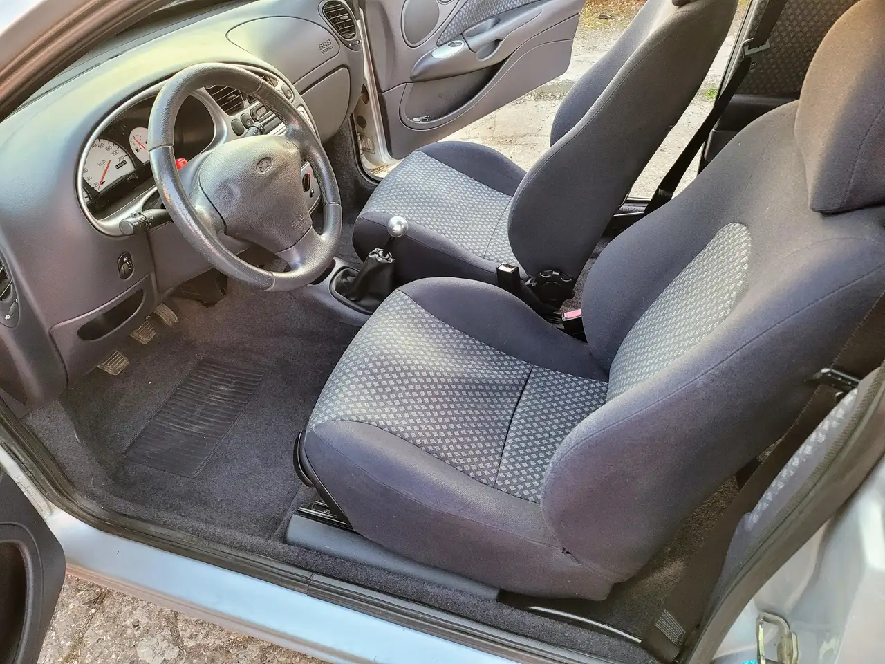 Ford Puma 1.7i 16V/ TÜV NEU/ KLIMA, foto 10